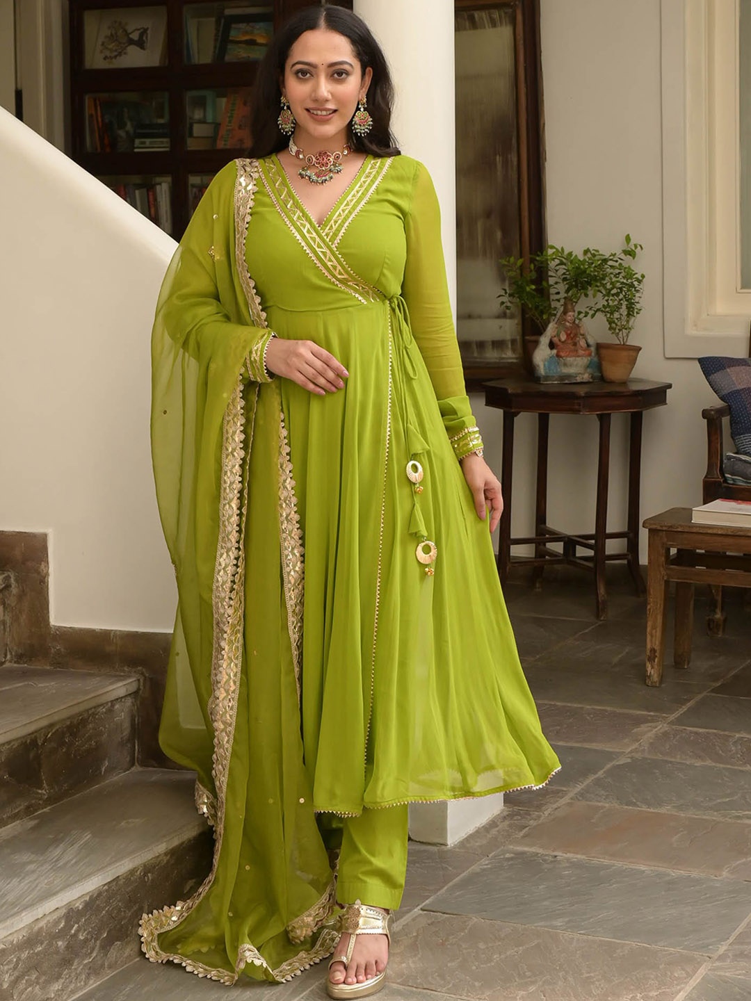 

Urbanstree Angrakha Gotta Patti Kurta With Trousers & Dupatta, Green