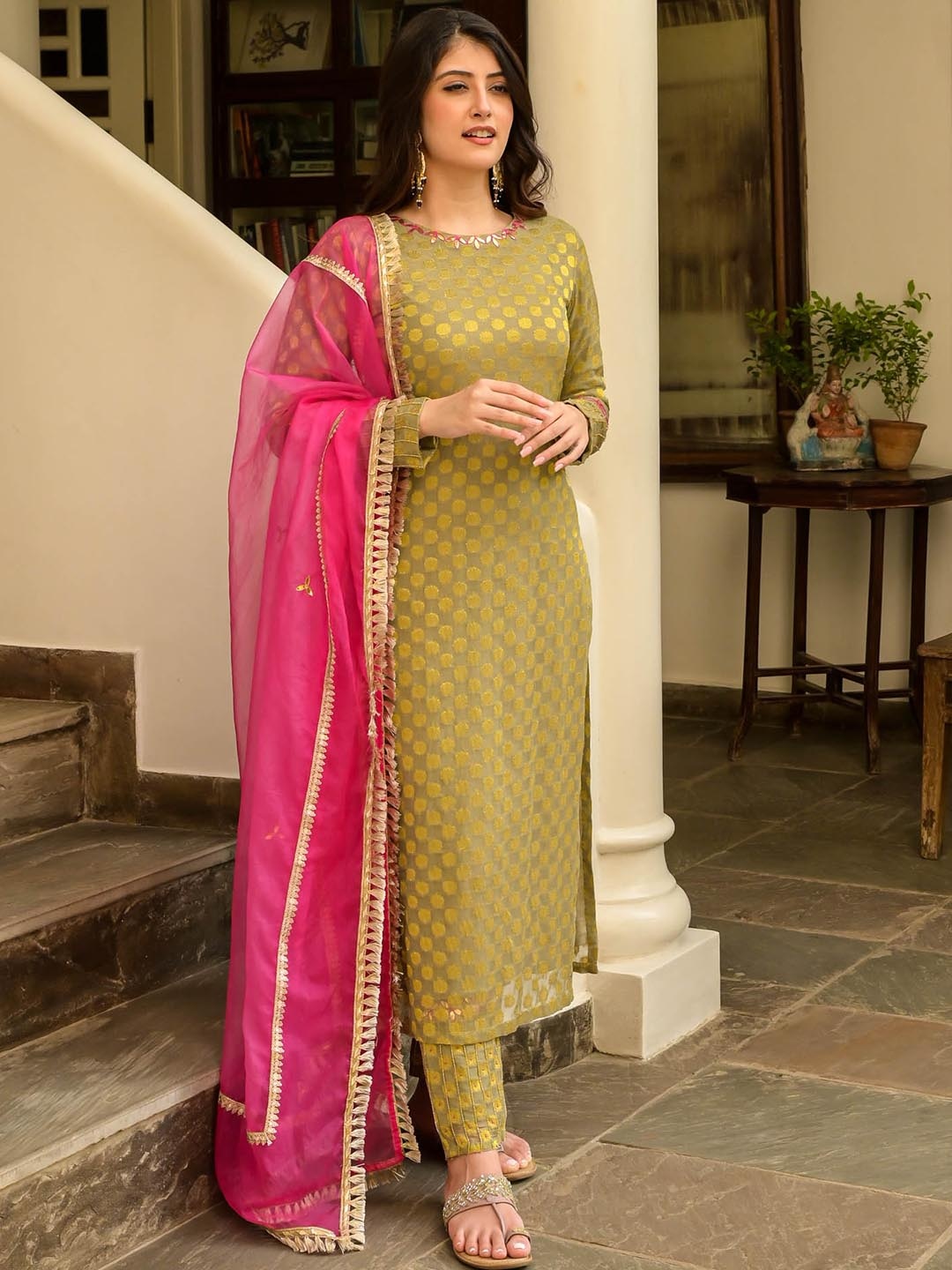 

Urbanstree Ethnic Motif Woven Design Regular Gotta Patti Kurta With Trousers & Dupatta, Green