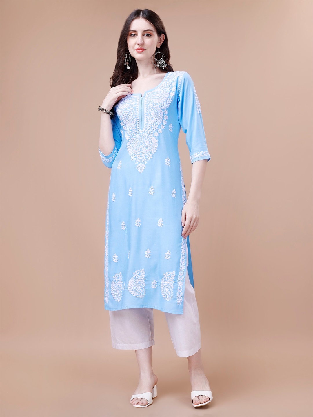 

SAZRIKA Paisley Embroidered Chikankari Straight Kurta, Blue