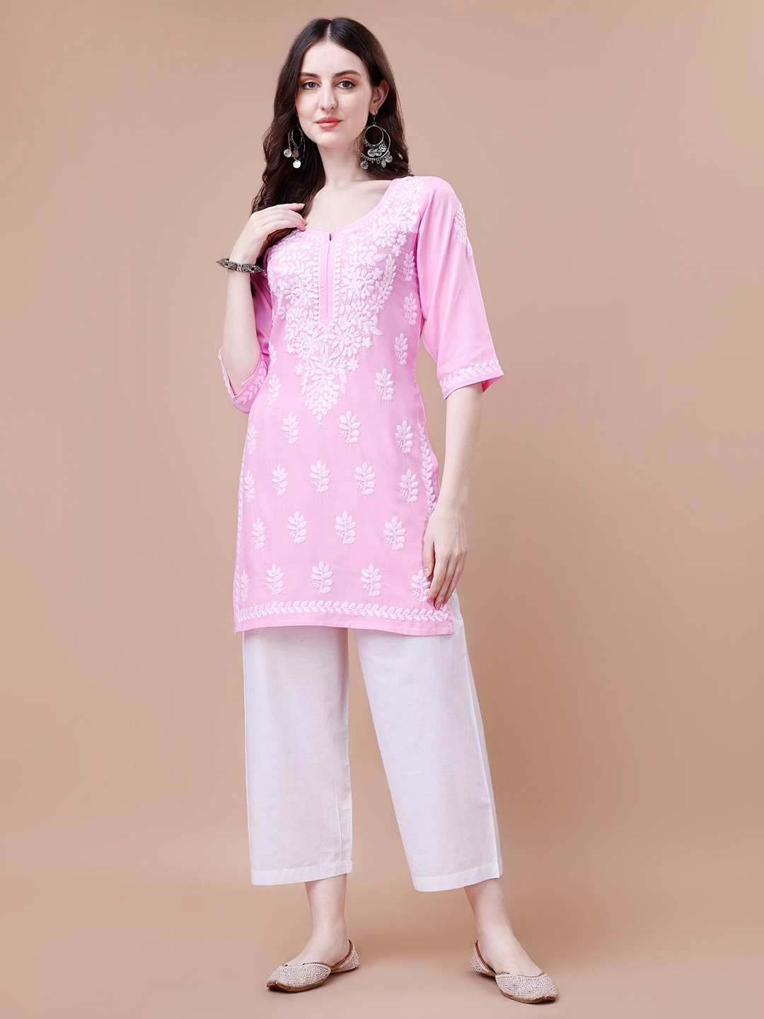 

SAZRIKA Floral Embroidered Chikankari Straight Kurti, Pink