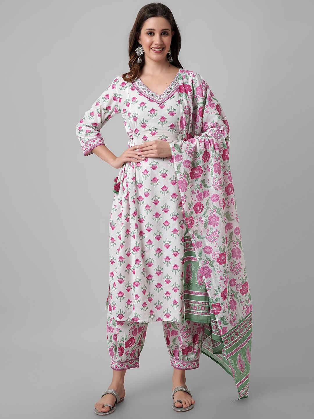 

Amayra Women Floral Printed V-Neck Pure Cotton Kurta with Trousers & Dupatta, Pink