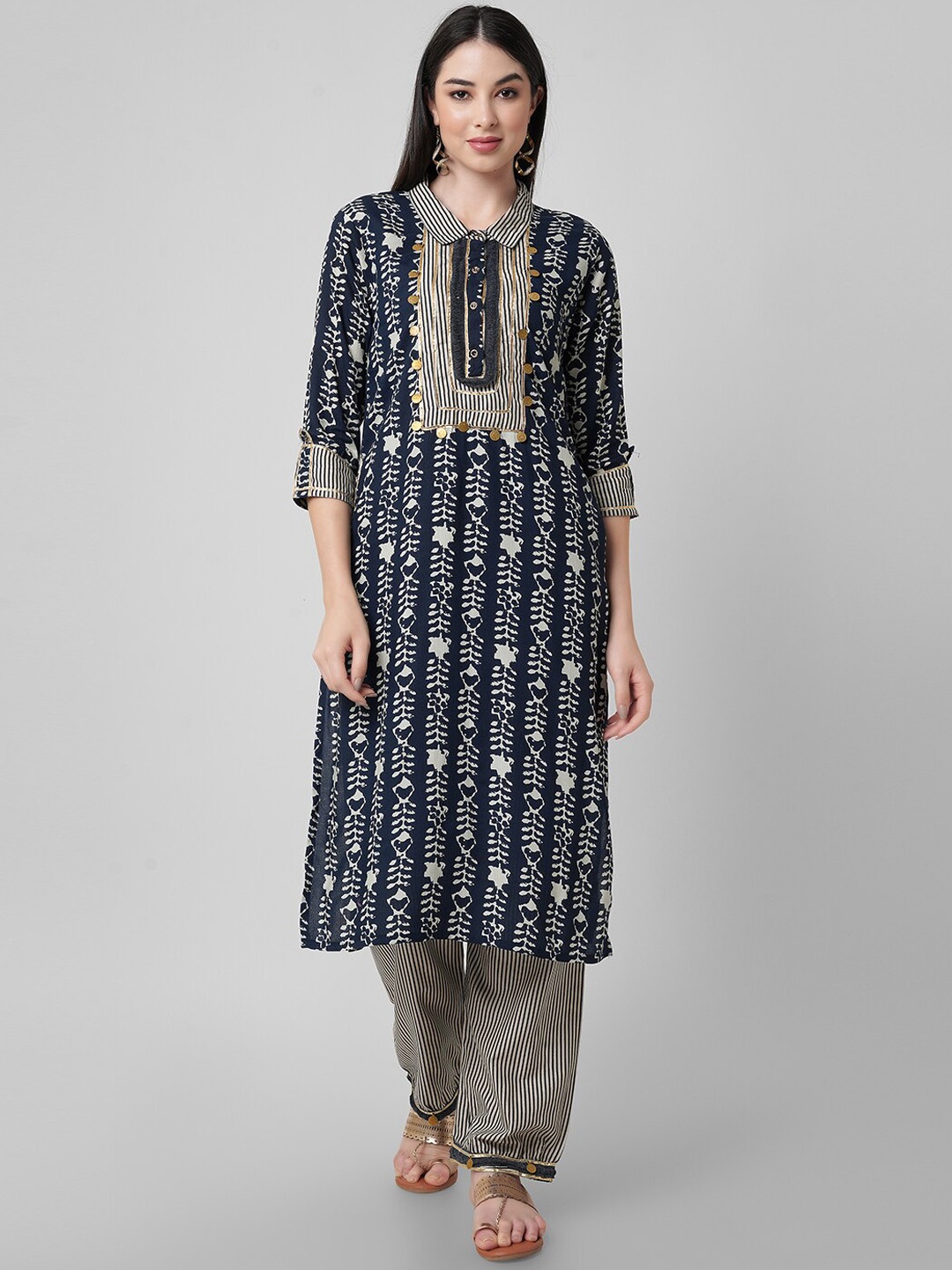 

Amayra Women Ethnic Motifs Printed Gotta Patti Straight Kurta With Trousers, Navy blue