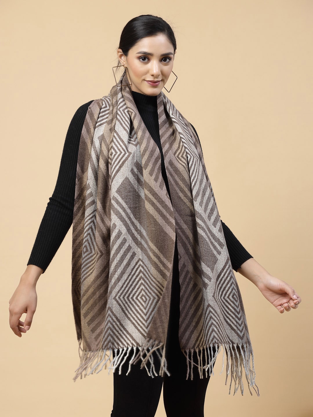 

Mafadeny Geometric Printed Stole, Brown