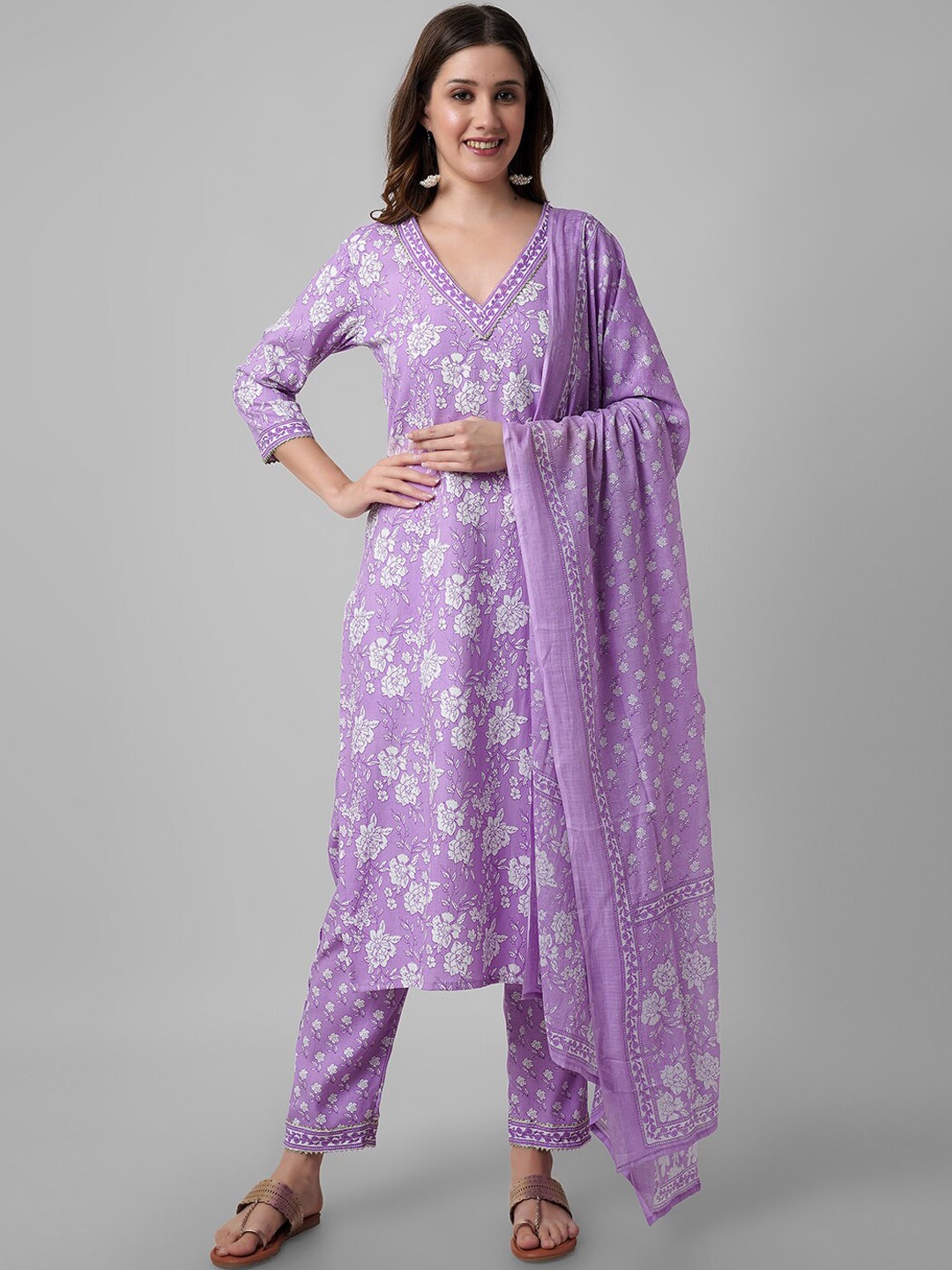 

Amayra Women Ethnic Motifs Printed Pure Cotton Straight Kurta With Trousers & Dupatta, Purple