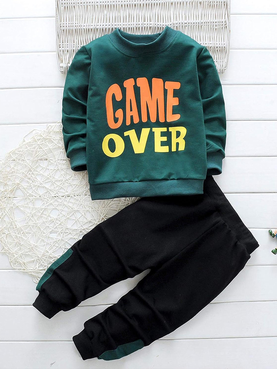 

Googo Gaaga Boys Pure Cotton Printed Sweatshirt With Trousers, Green
