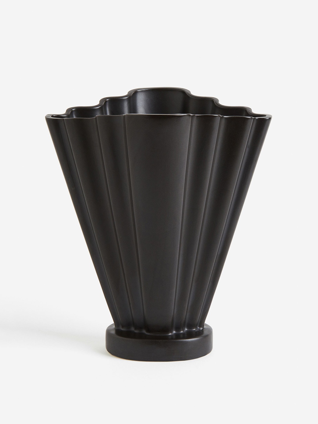 

H&M Black Large Stoneware Vase