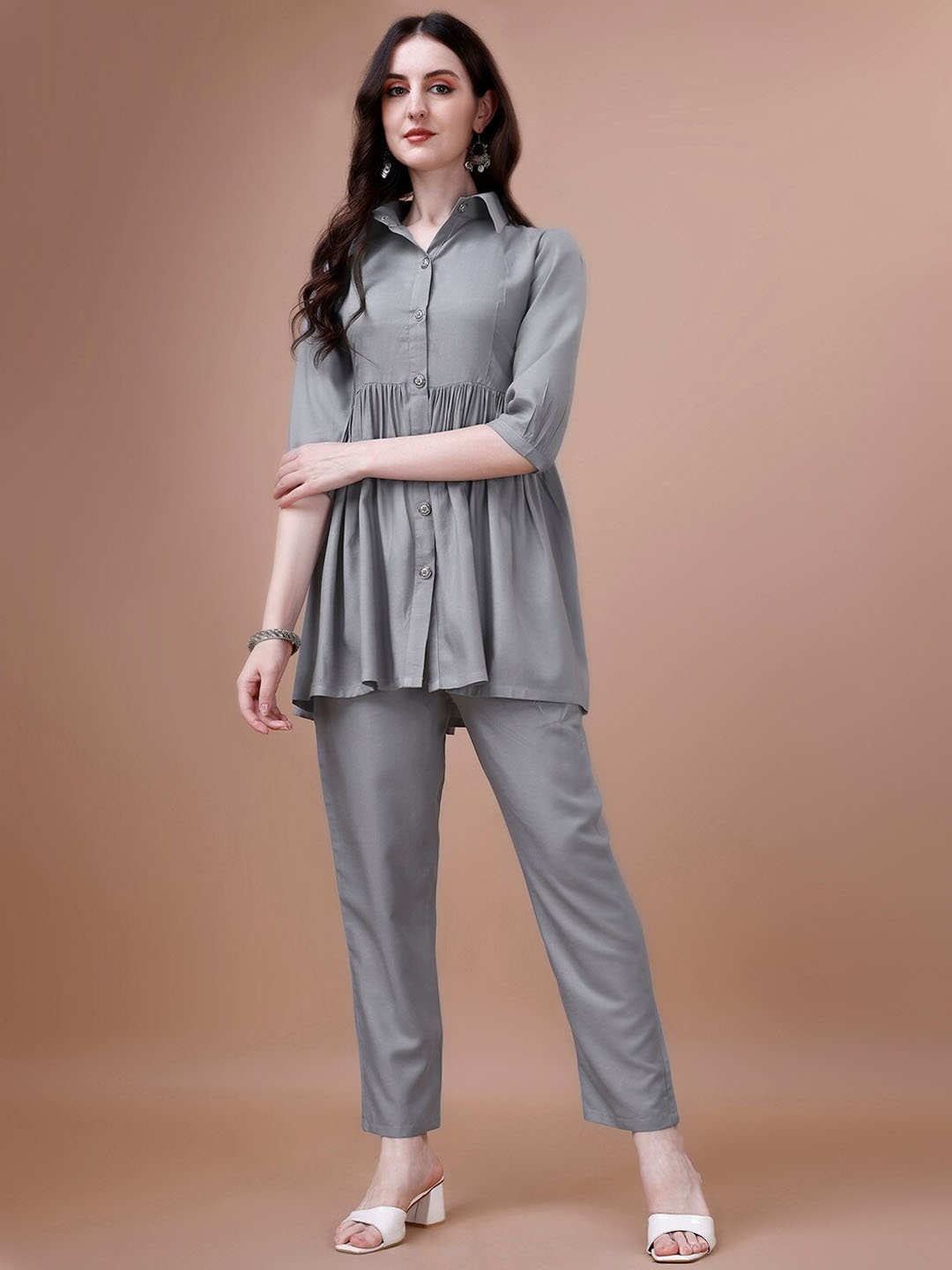 

KALINI Shirt Collar Empire Kurti With Trousers, Grey