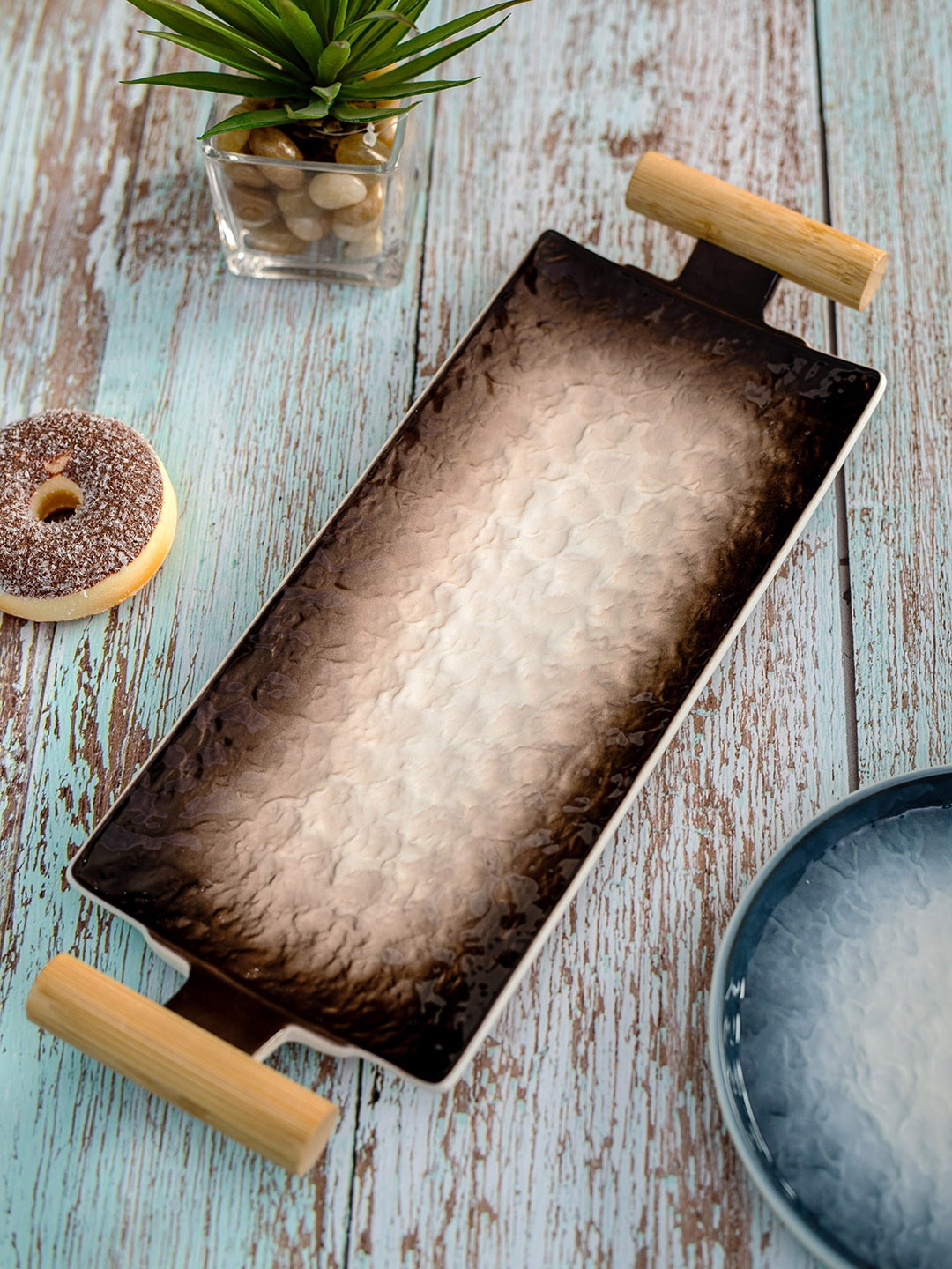 

White Gold Beige & Brown Ombre-Effect Serving Plate With Wooden Handles