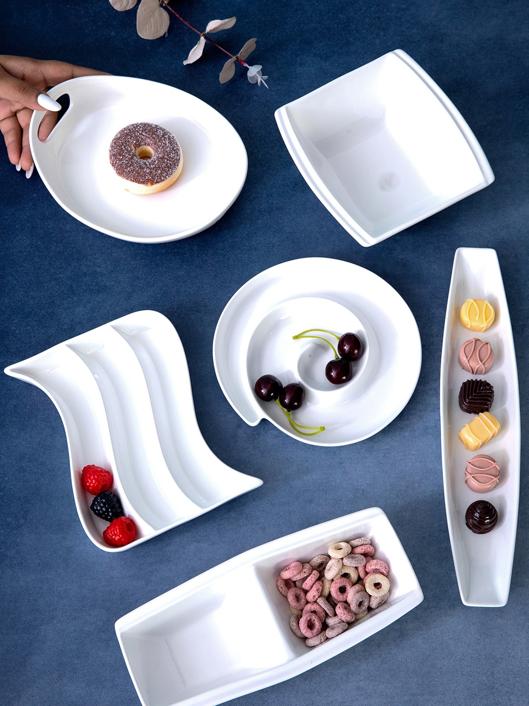 

White Gold White 6 Pieces Snack Platter Set