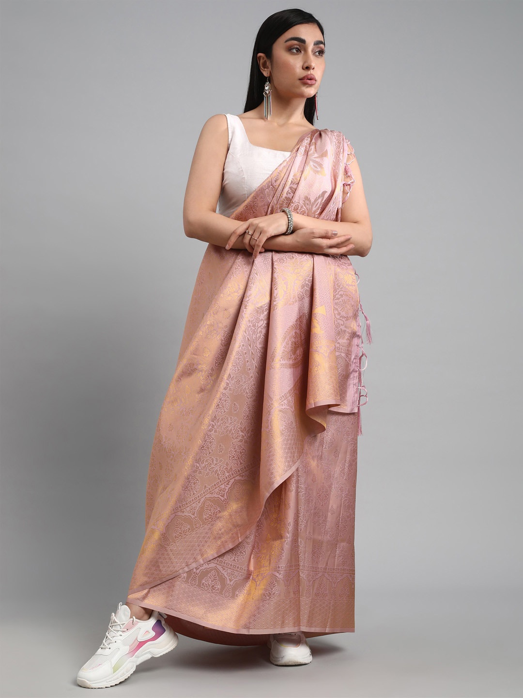 

Mitera Gold-Toned Floral Woven Design Zari Banarasi Saree, Lavender