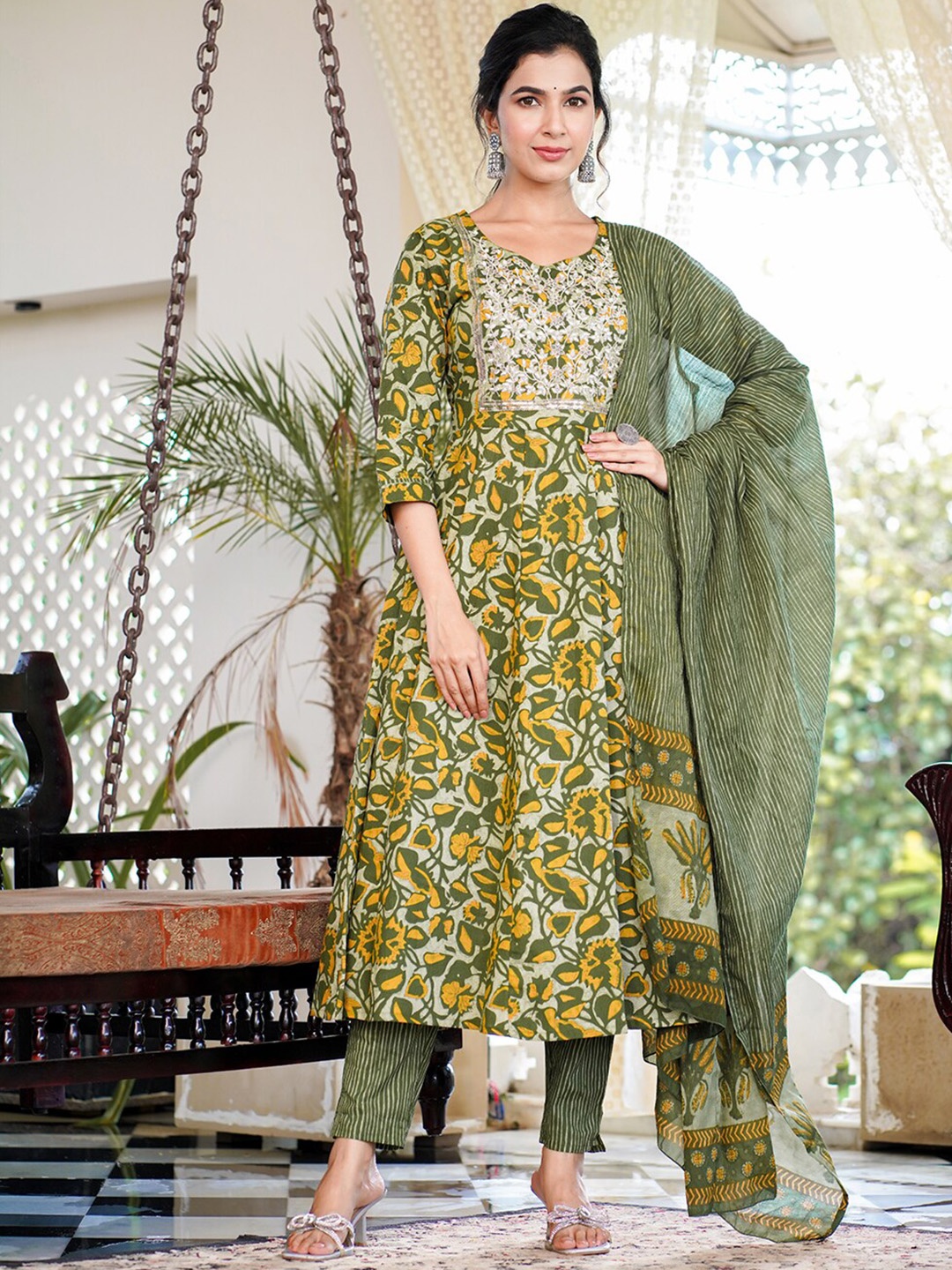 

Yufta Ethnic Motifs Printed Thread Work Pure Cotton Kurta with Trousers & With Dupatta, Green