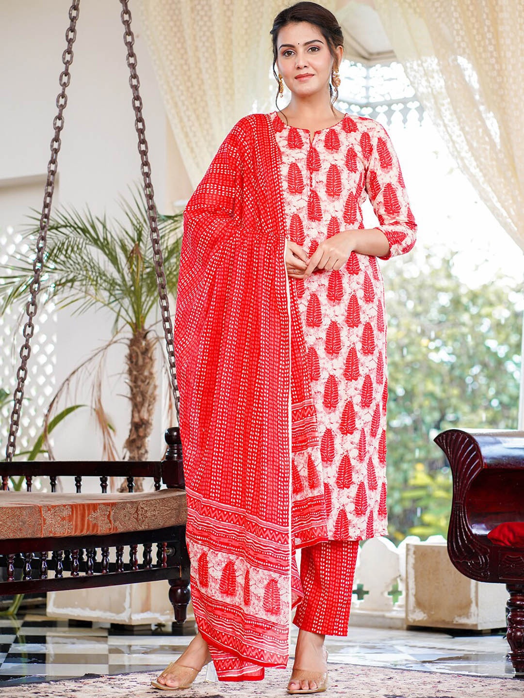 

Yufta Ethnic Motifs Printed Pure Cotton Kurta With Trousers & Dupatta, Red