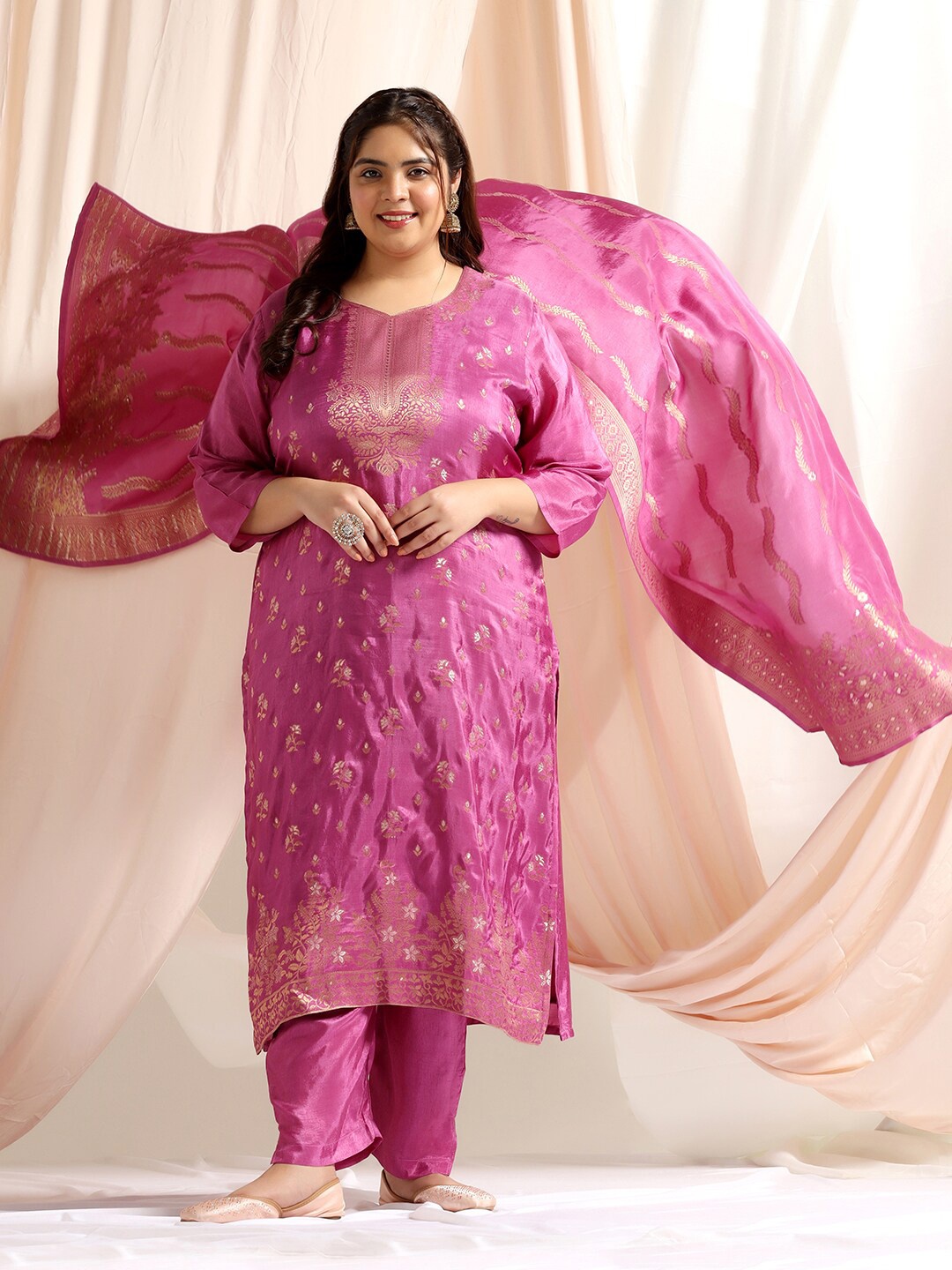 

FASHION DREAM Plus Size Ethnic Motifs Woven Design Jacquard Weave Kurta Set, Pink