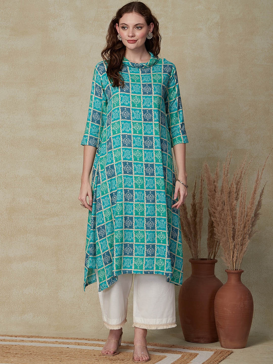 

FASHOR Women Turquoise Blue Checked Thread Work Kurta