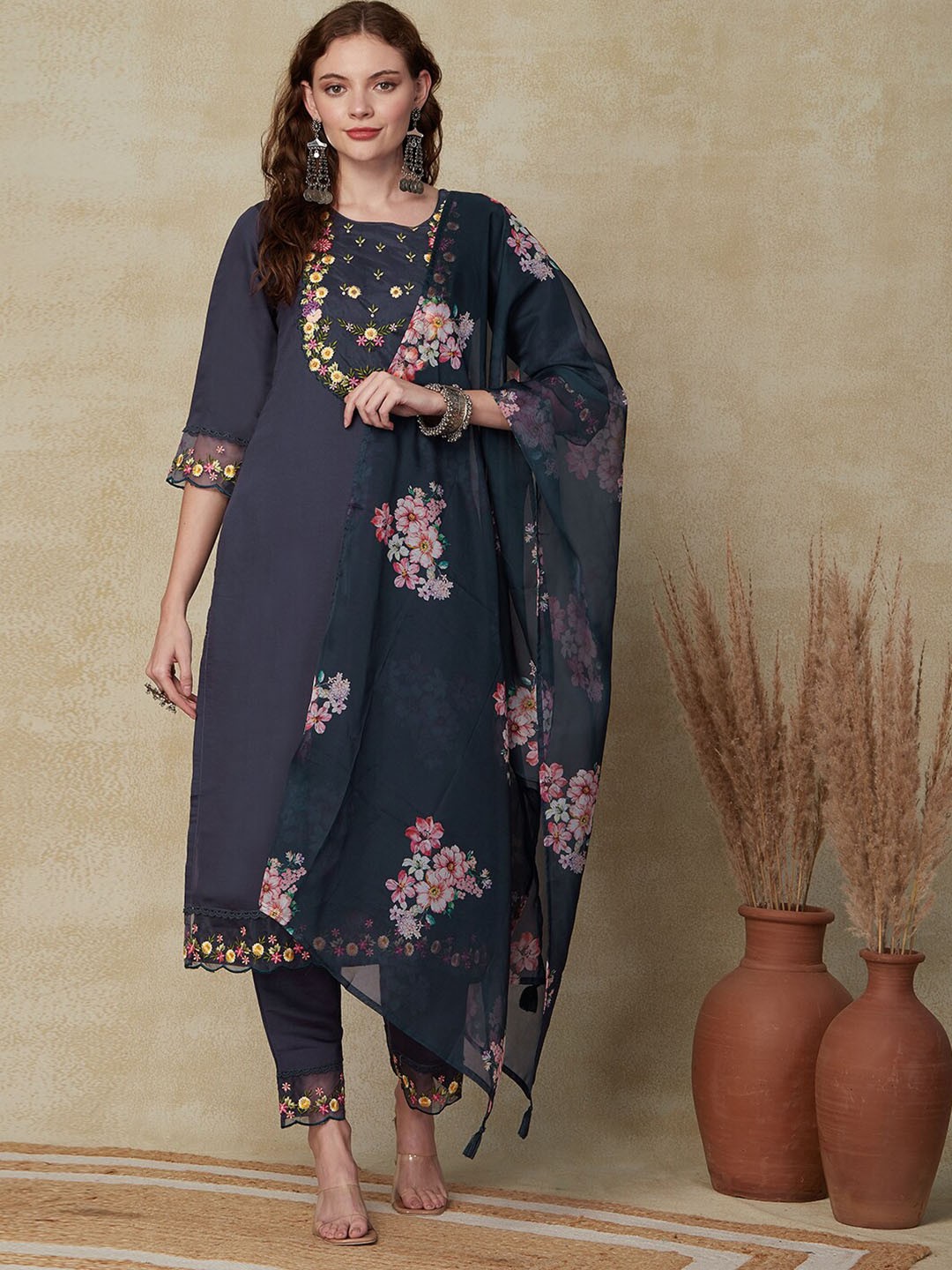

FASHOR Violet Floral Embroidered Regular Kurta & Trousers With Dupatta