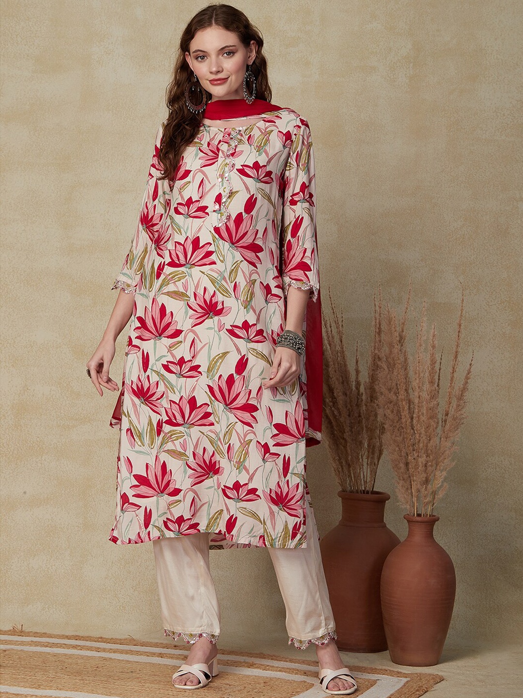 

FASHOR Floral Printed Mirror Work Kurta With Trousers & Dupatta, Pink