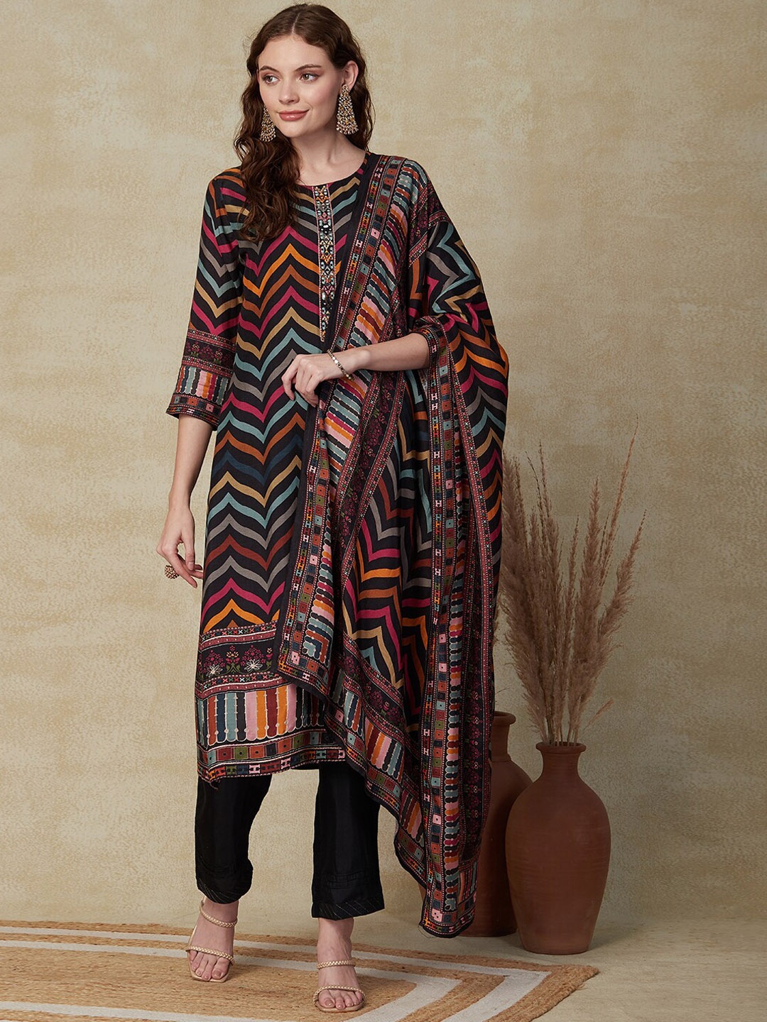 

FASHOR Brown Chevron Printed Regular Straight Kurta & Trousers With Dupatta