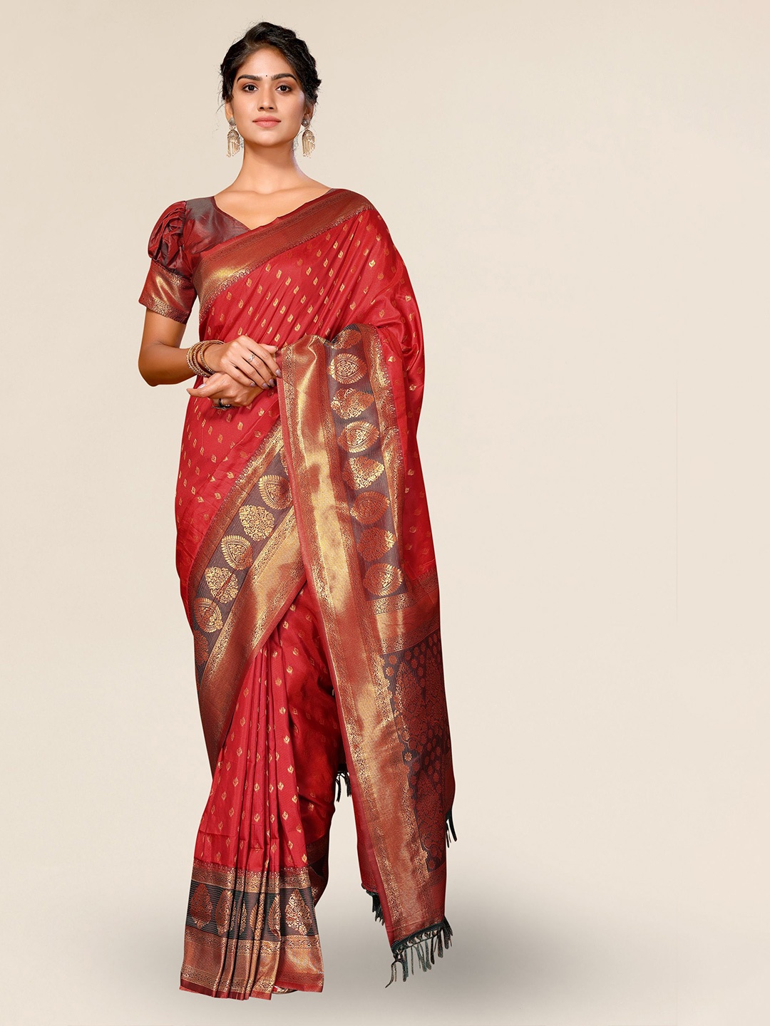 

DIVASTRI Ethnic Motifs Woven Design Zari Banarasi Saree, Maroon