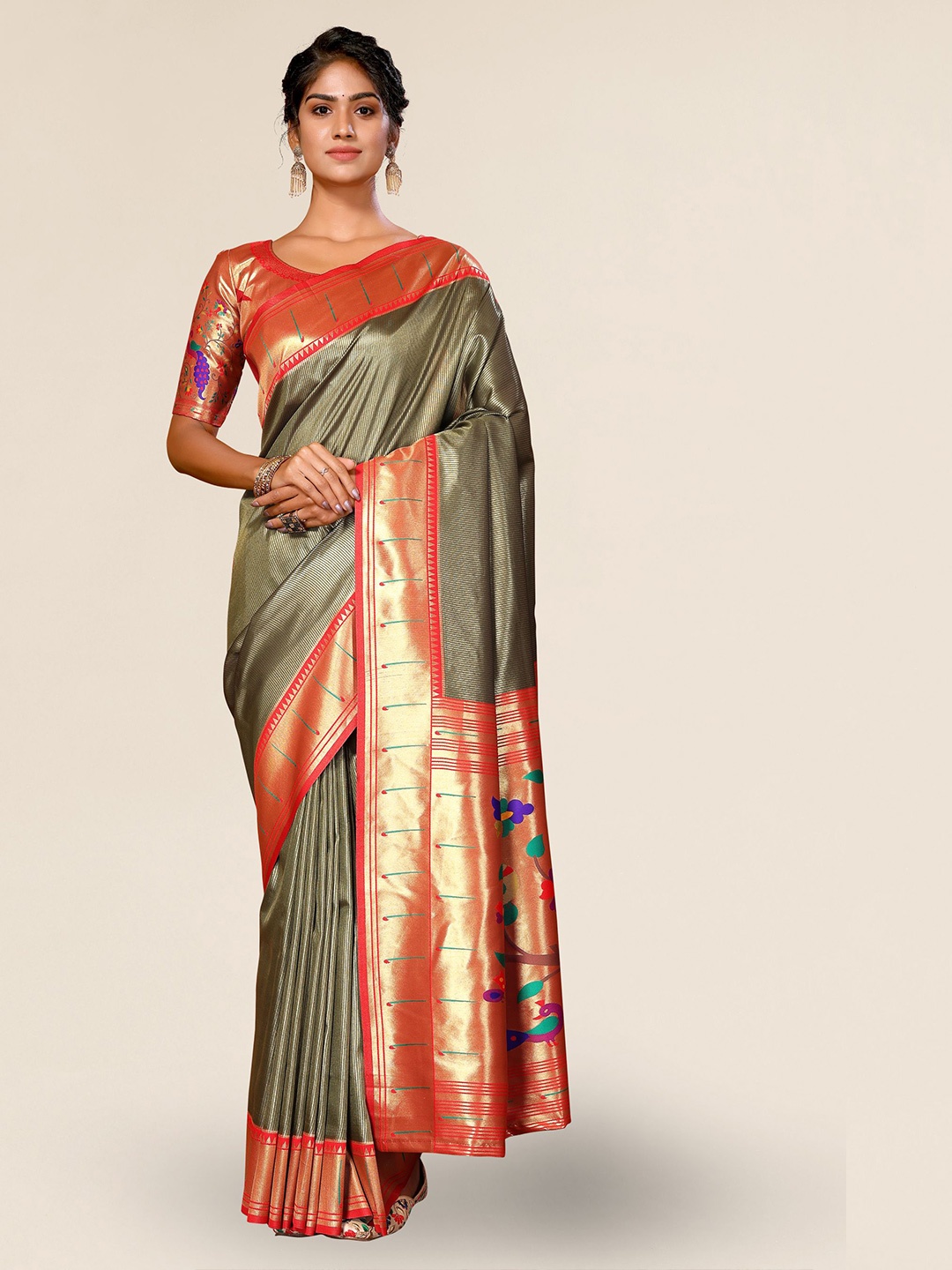 

DIVASTRI Woven Design Zari Paithani Saree, Green