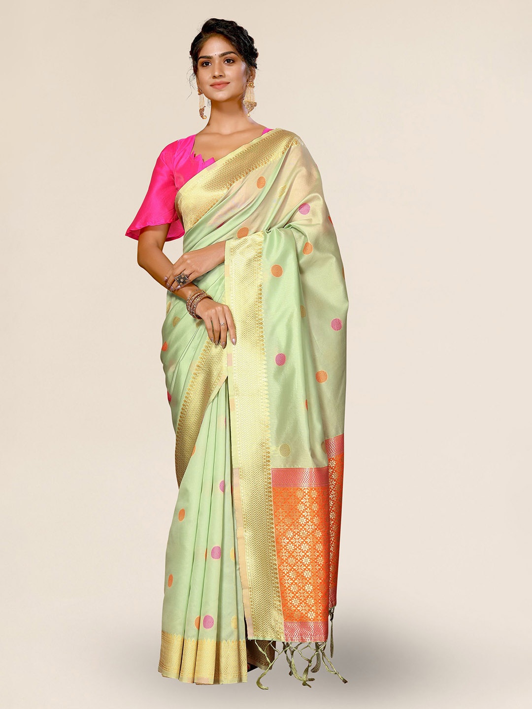 

DIVASTRI Geometric Woven Design Zari Kanjeevaram Saree, Green