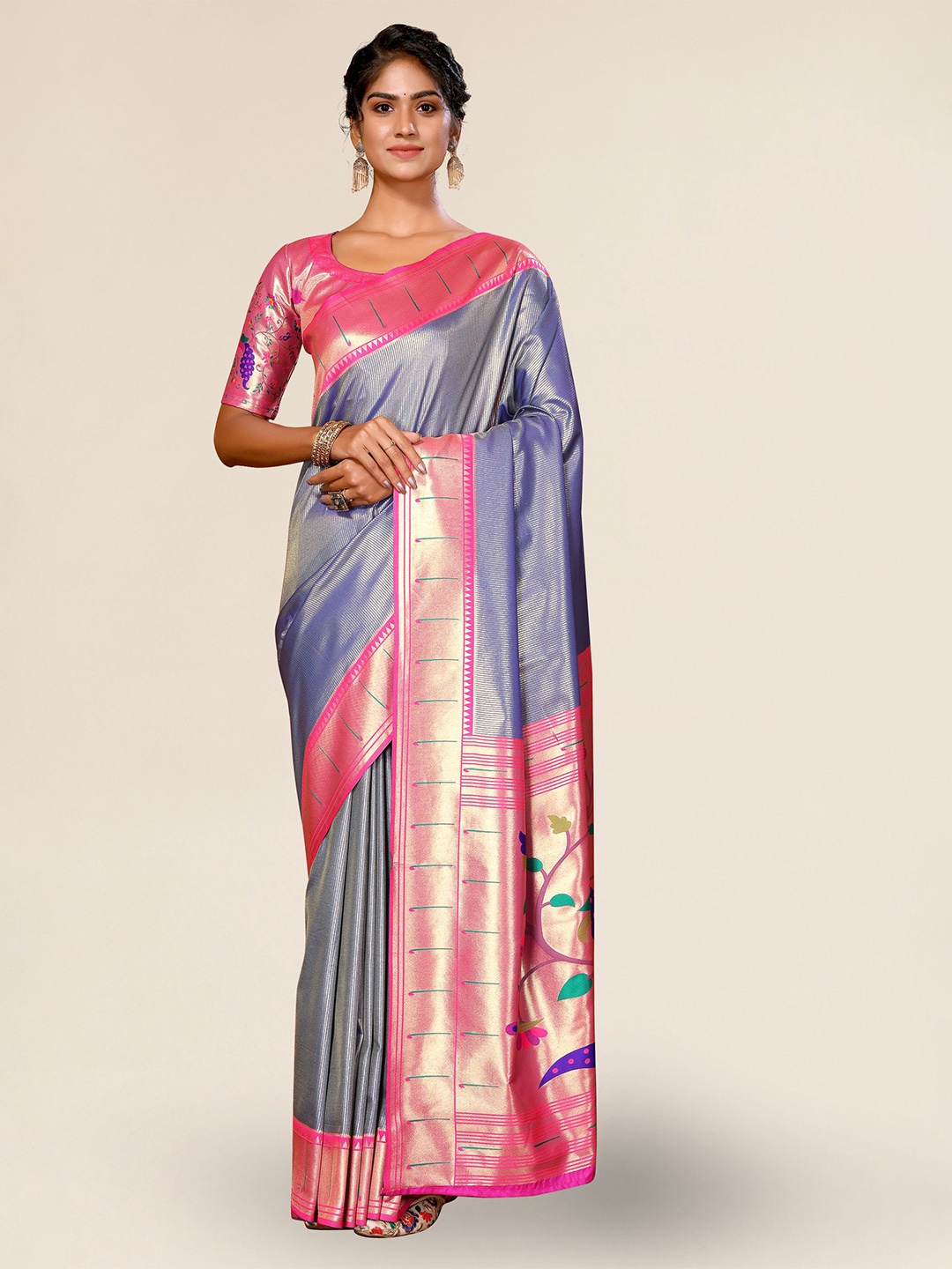 

DIVASTRI Ethnic Woven Design Zari Paithani Saree, Navy blue