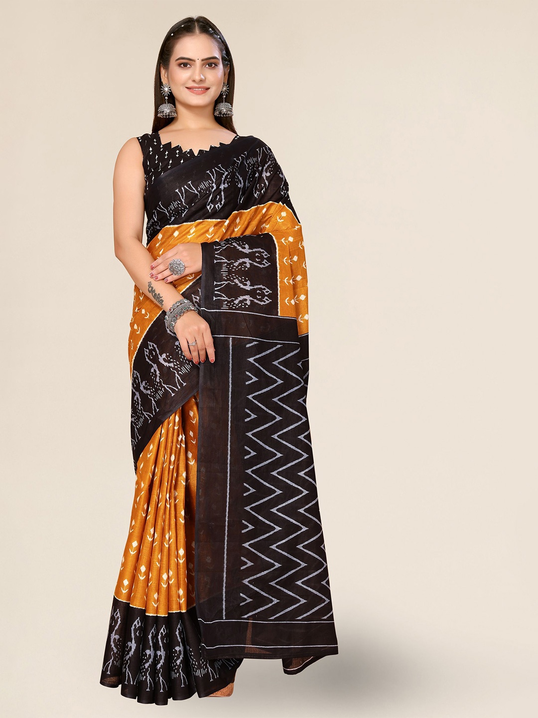 

DIVASTRI Ethnic Motifs Printed Kota Saree, Mustard