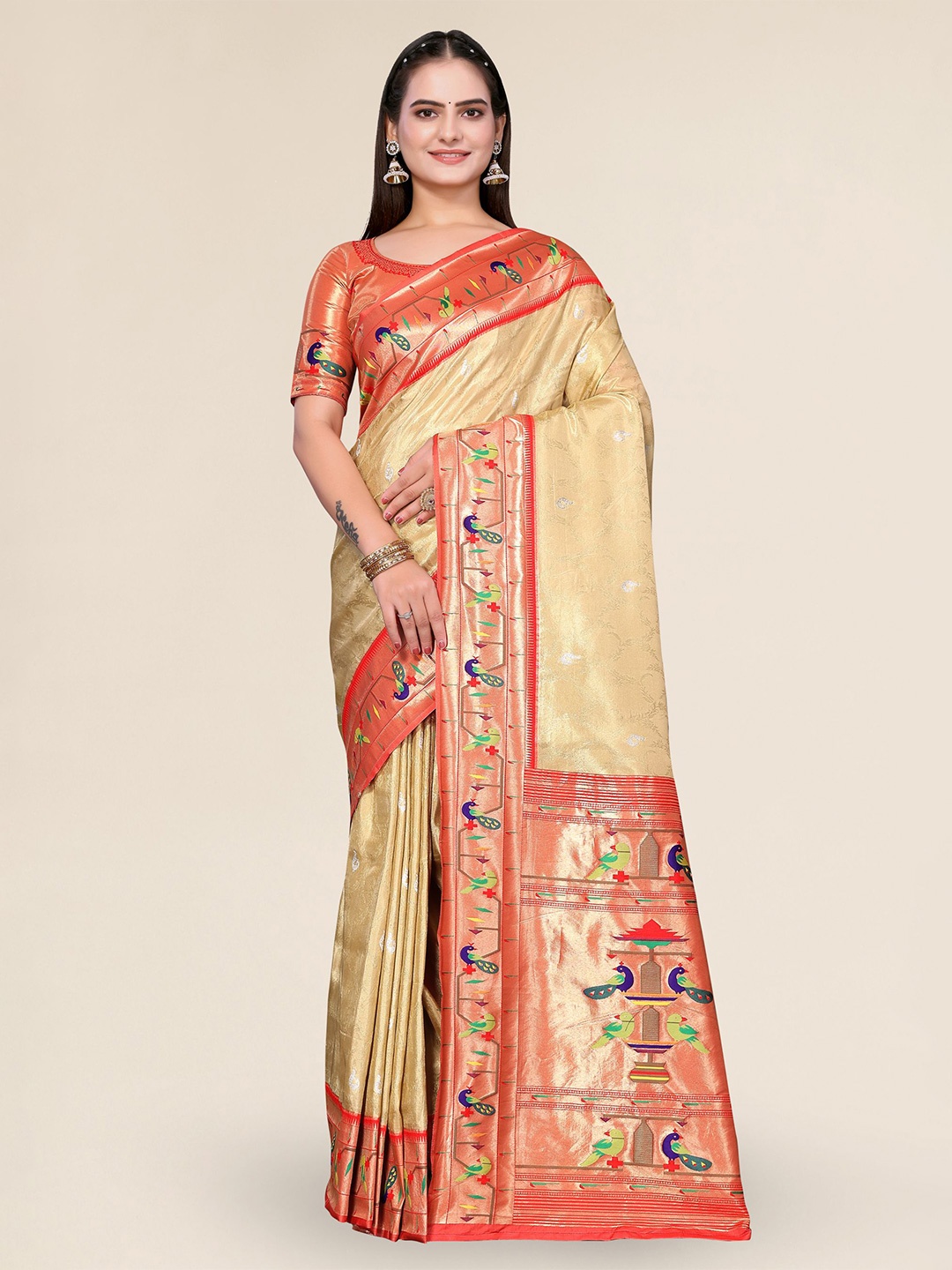 

DIVASTRI Ethnic Motifs Woven Design Zari Paithani Saree, Off white