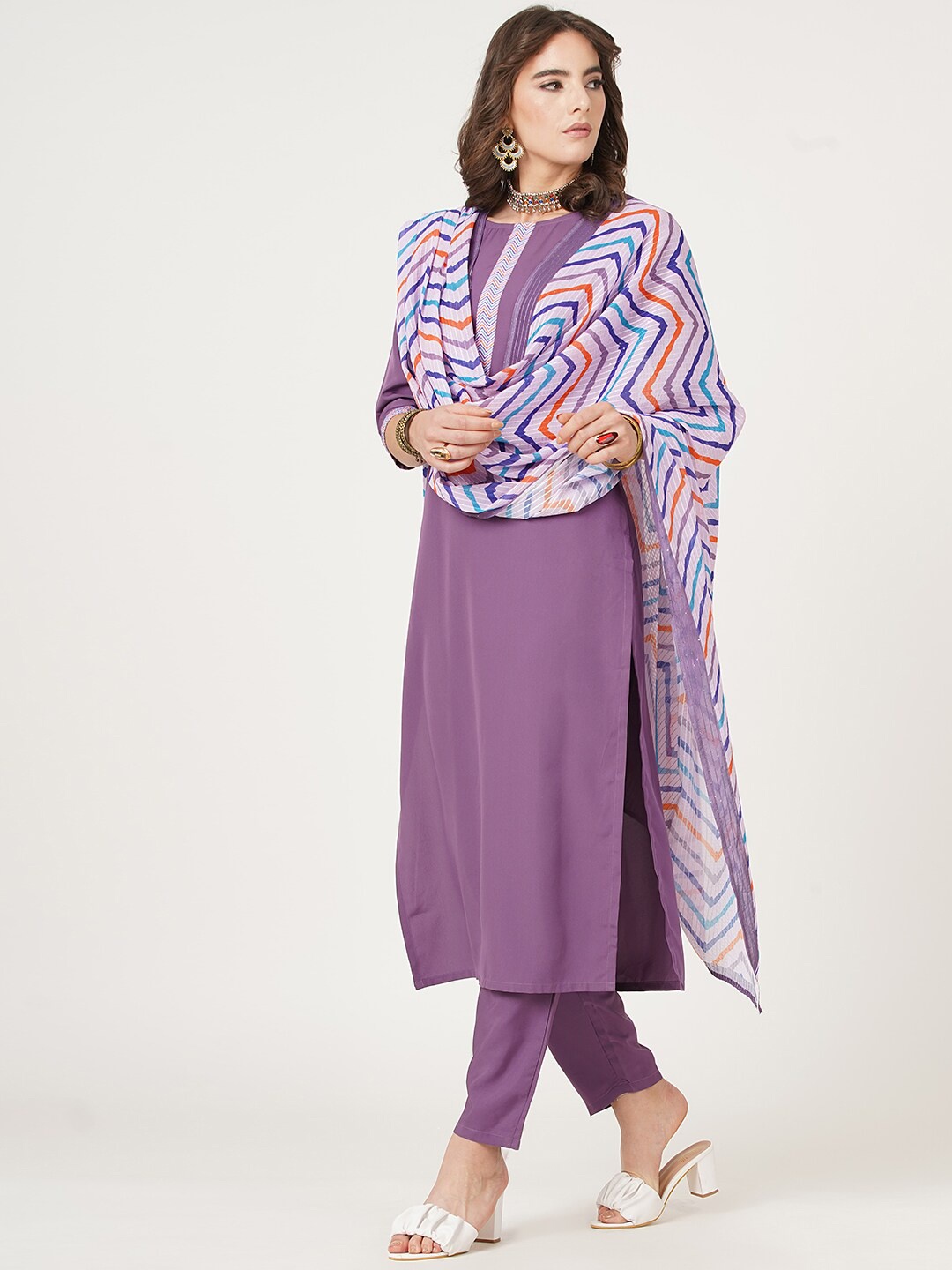 

Sangria Geometric Yoke Design Straight Kurta With Trouser & Dupatta, Lavender