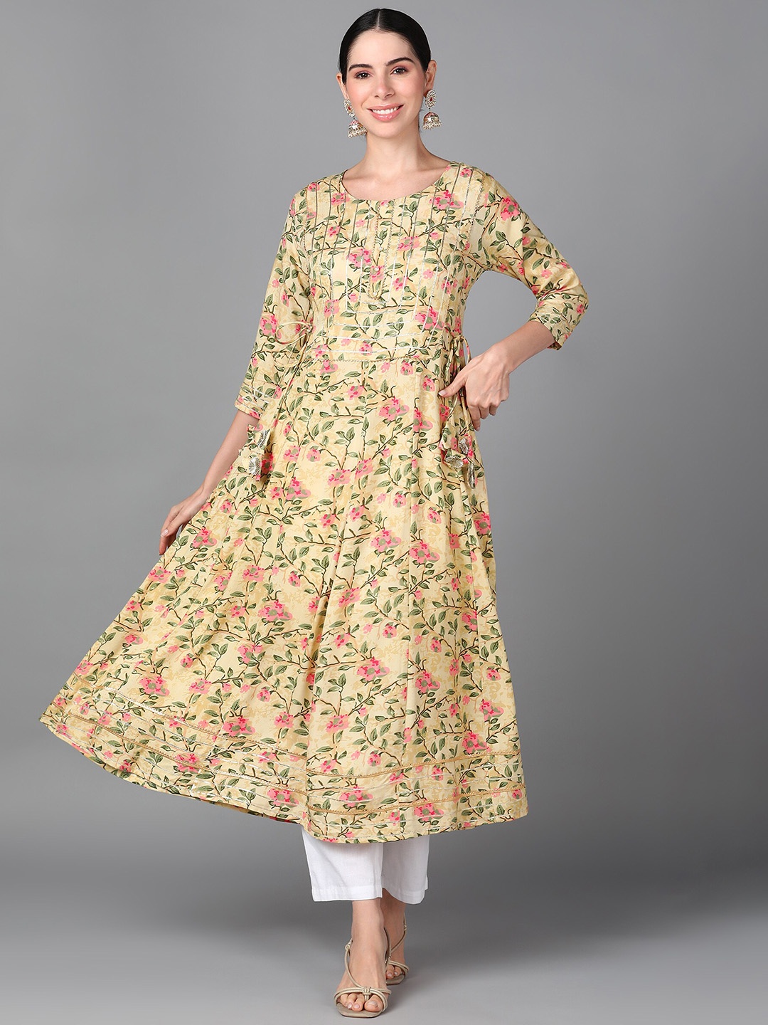 

AAYUMI Floral Printed Gotta Patti Detail Anarkali Kurta, Yellow