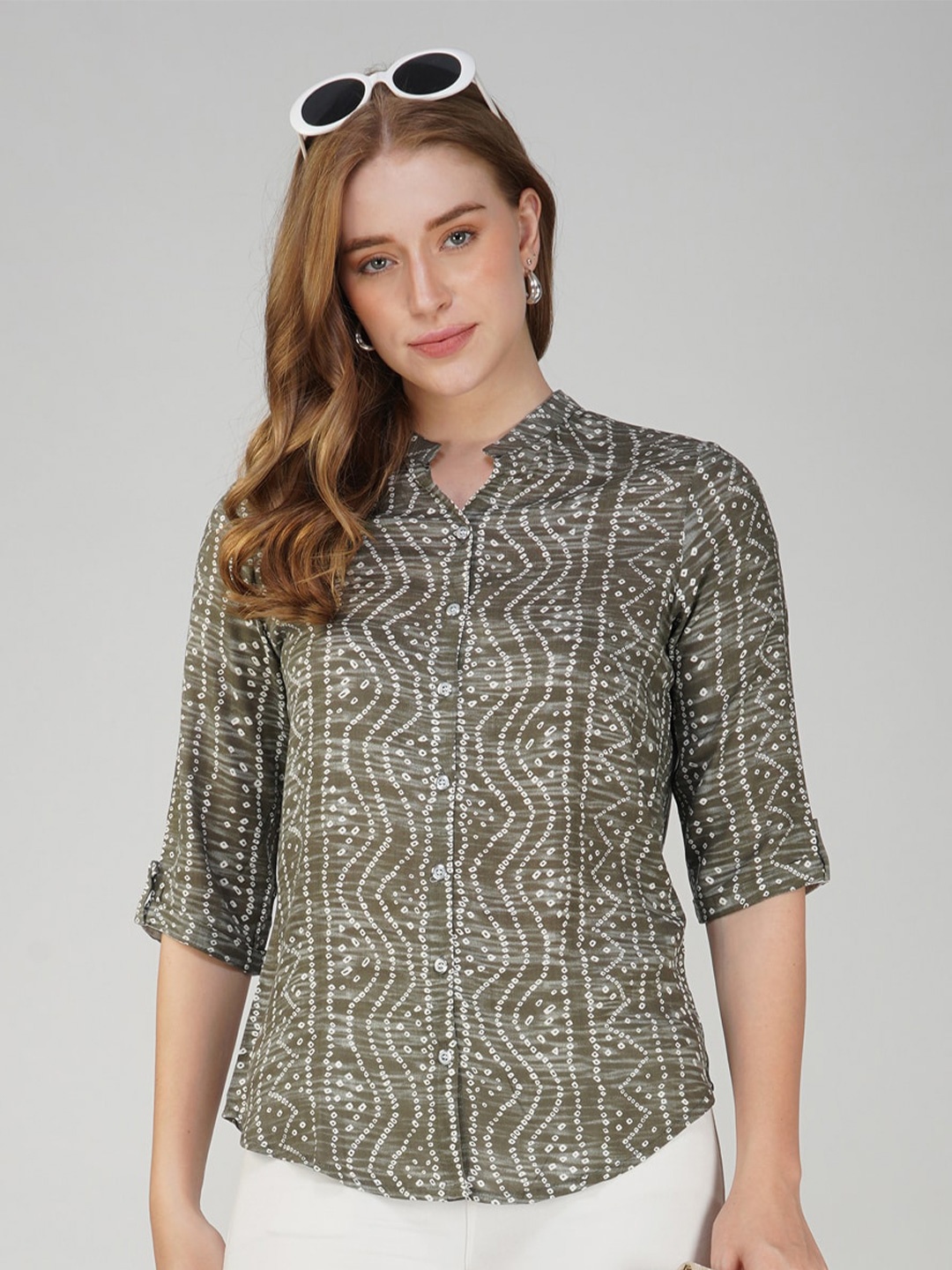 

Vastraa Fusion Bandhani Printed Mandarin Collar Roll Up Sleeves Shirt Style Top, Grey