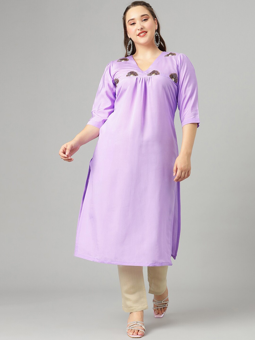 

Curvy Lane Women Lavender Thread Work Pathani Kurta