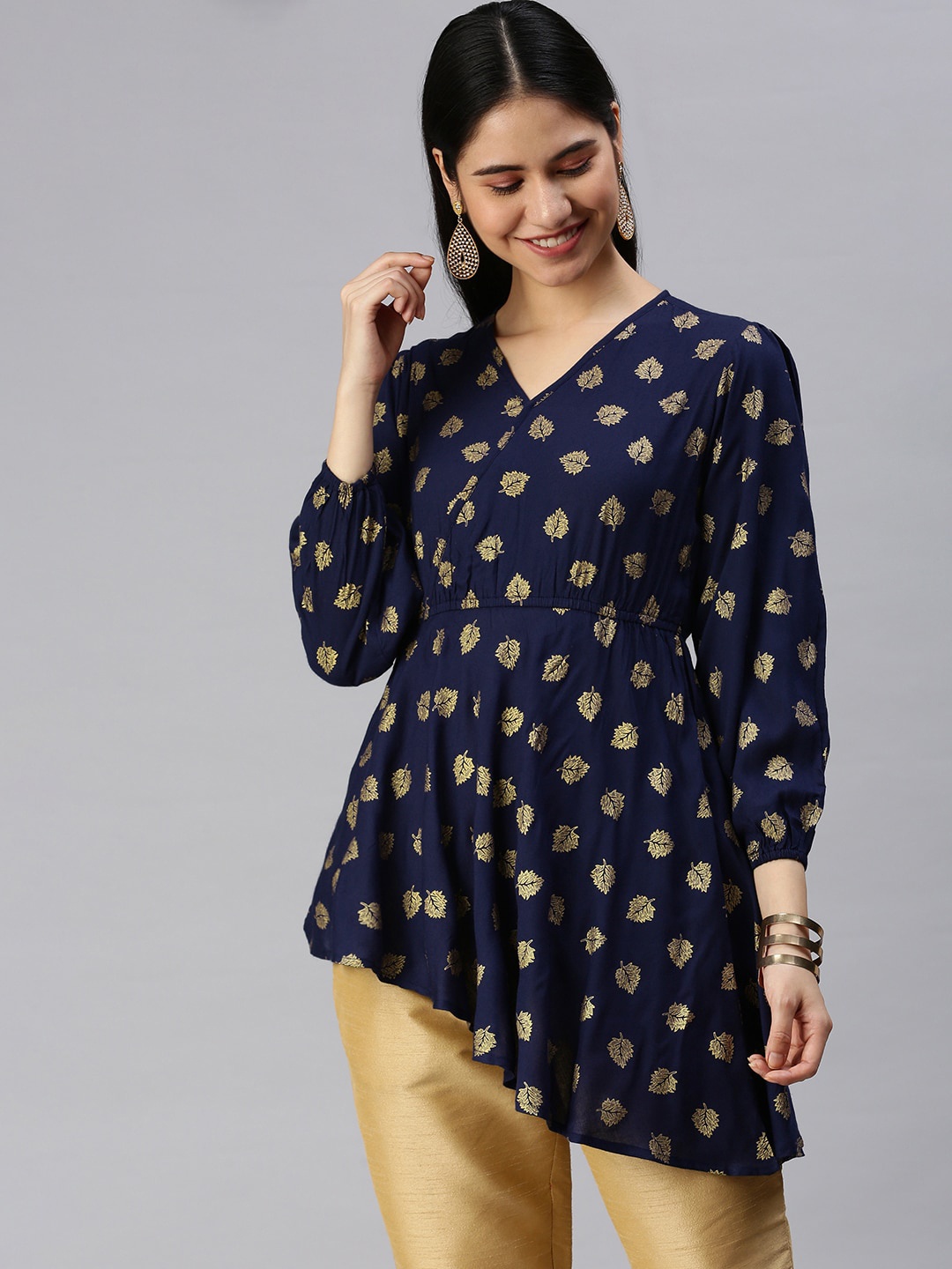 

KALINI Ethnic Motifs Printed V-Neck Kurti, Navy blue