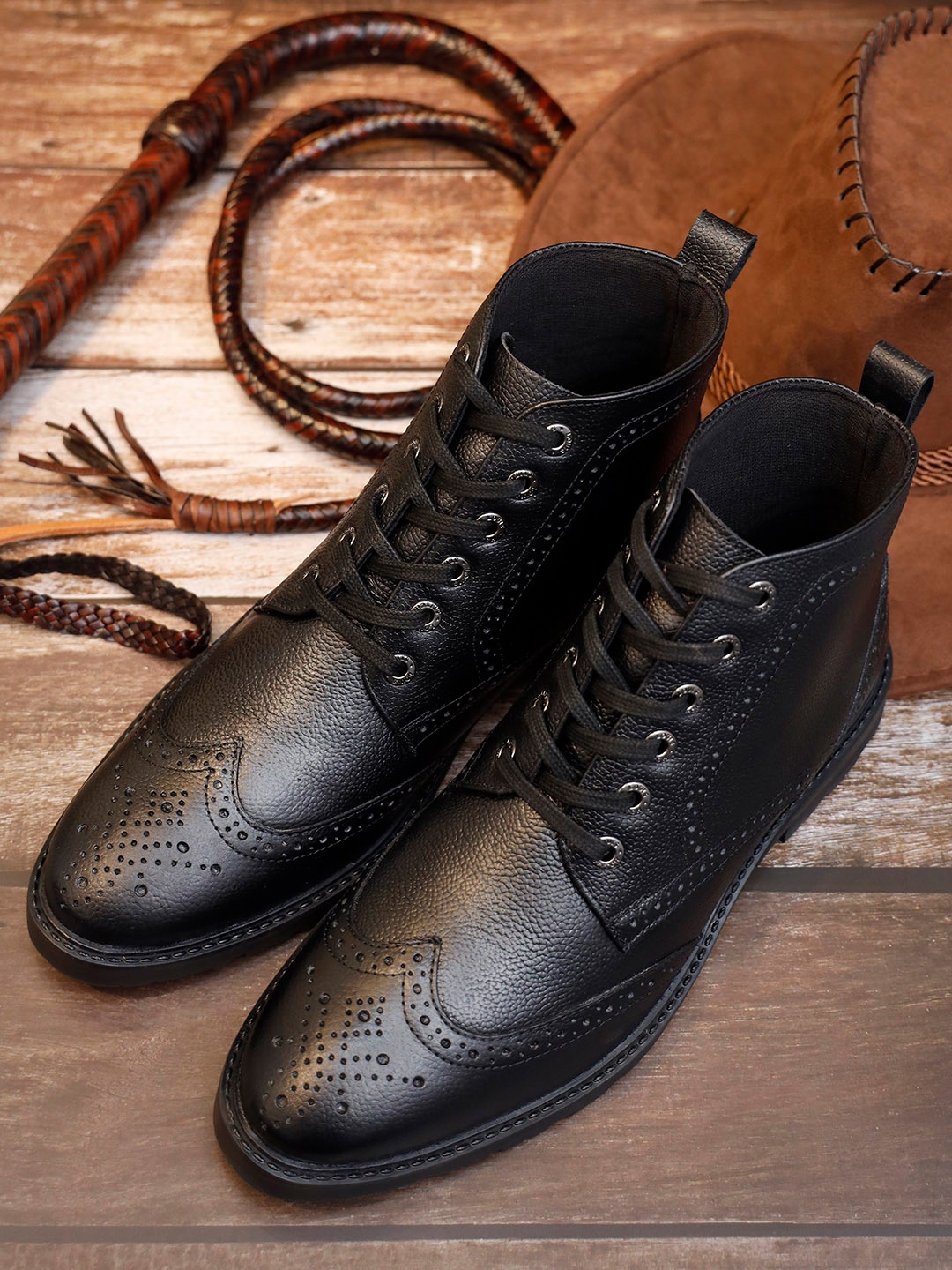 

LOUIS STITCH Men Jet Black Egyptian Milled Leather Mid-Top Chukka Brogue Boots