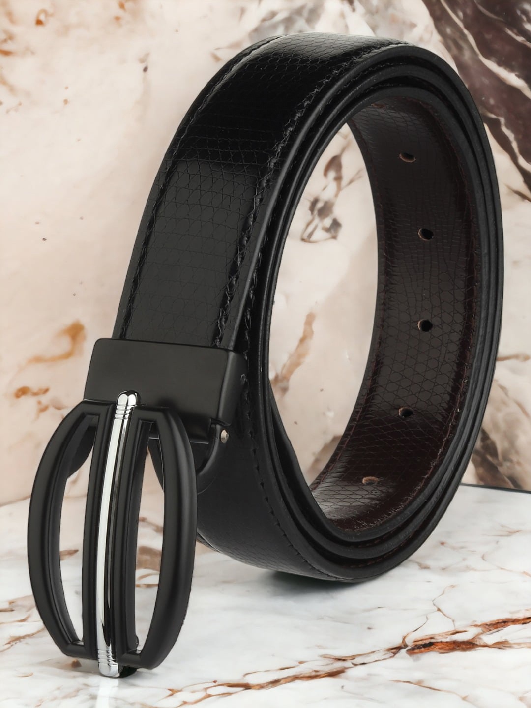 

The Roaster Lifestyle Co. Men Black Textured Slim Belt