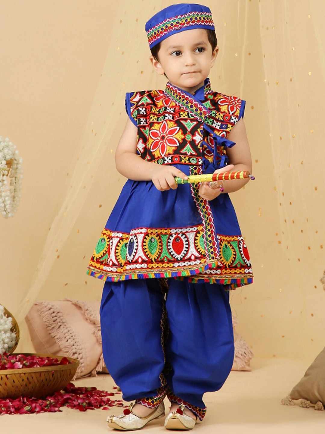 

KID1 Boys Ethnic Motifs Embroidered Angrakha Mirror Work Pure Cotton Kurta with Salwar, Blue