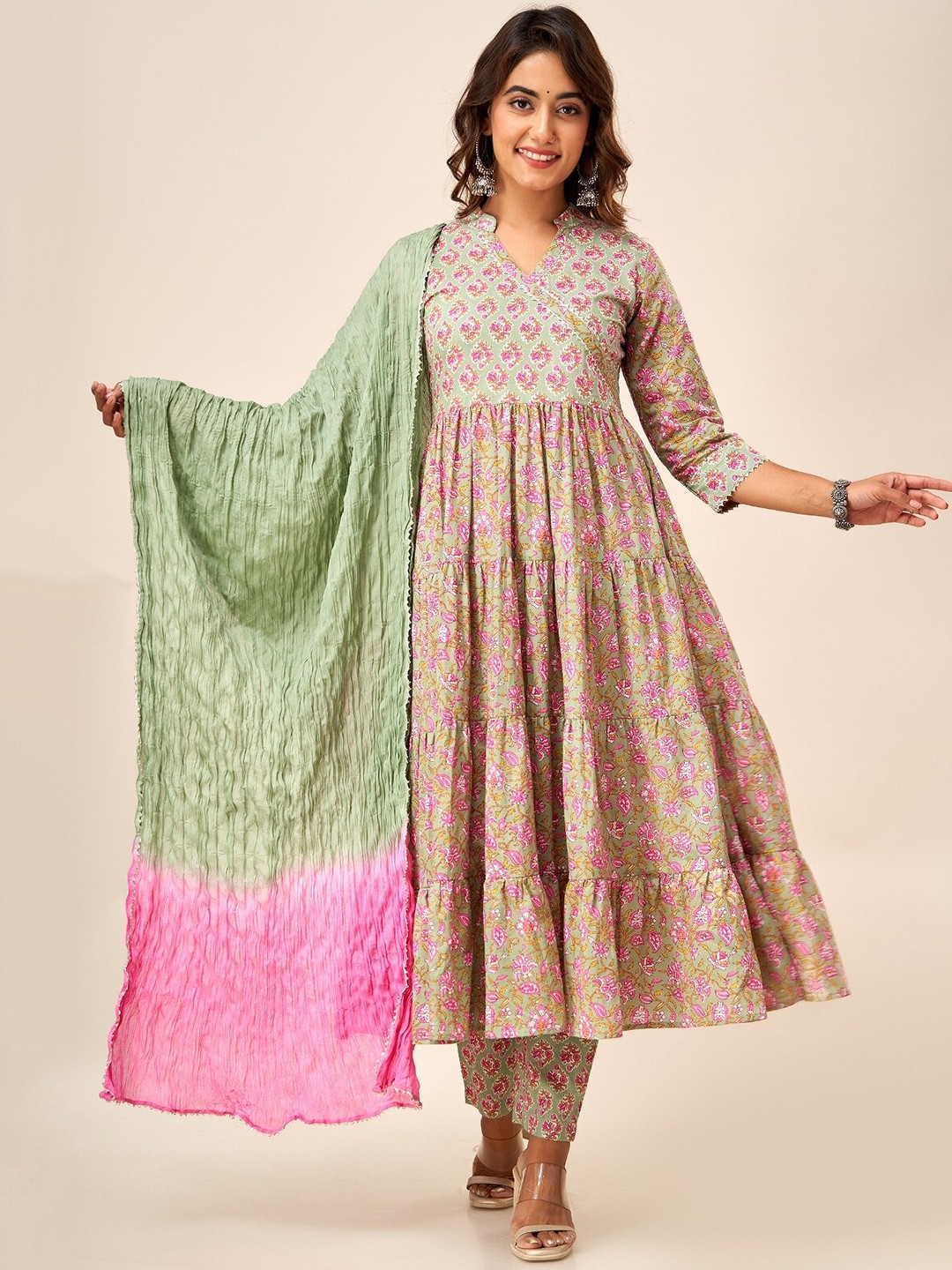 

SVARCHI Floral Printed Gotta Patti Pure Cotton Anarkali Kurta & Trouser With Dupatta, Green