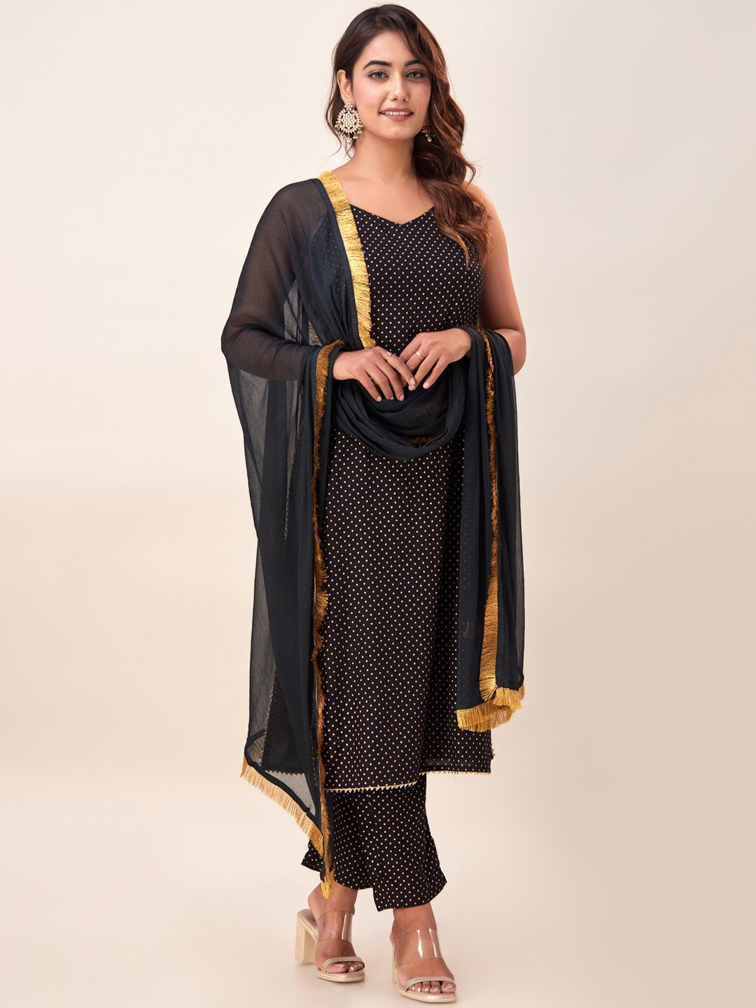 

SVARCHI Geometric Printed Gotta Patti Detailed Straight Kurta & Trousers With Dupatta, Black