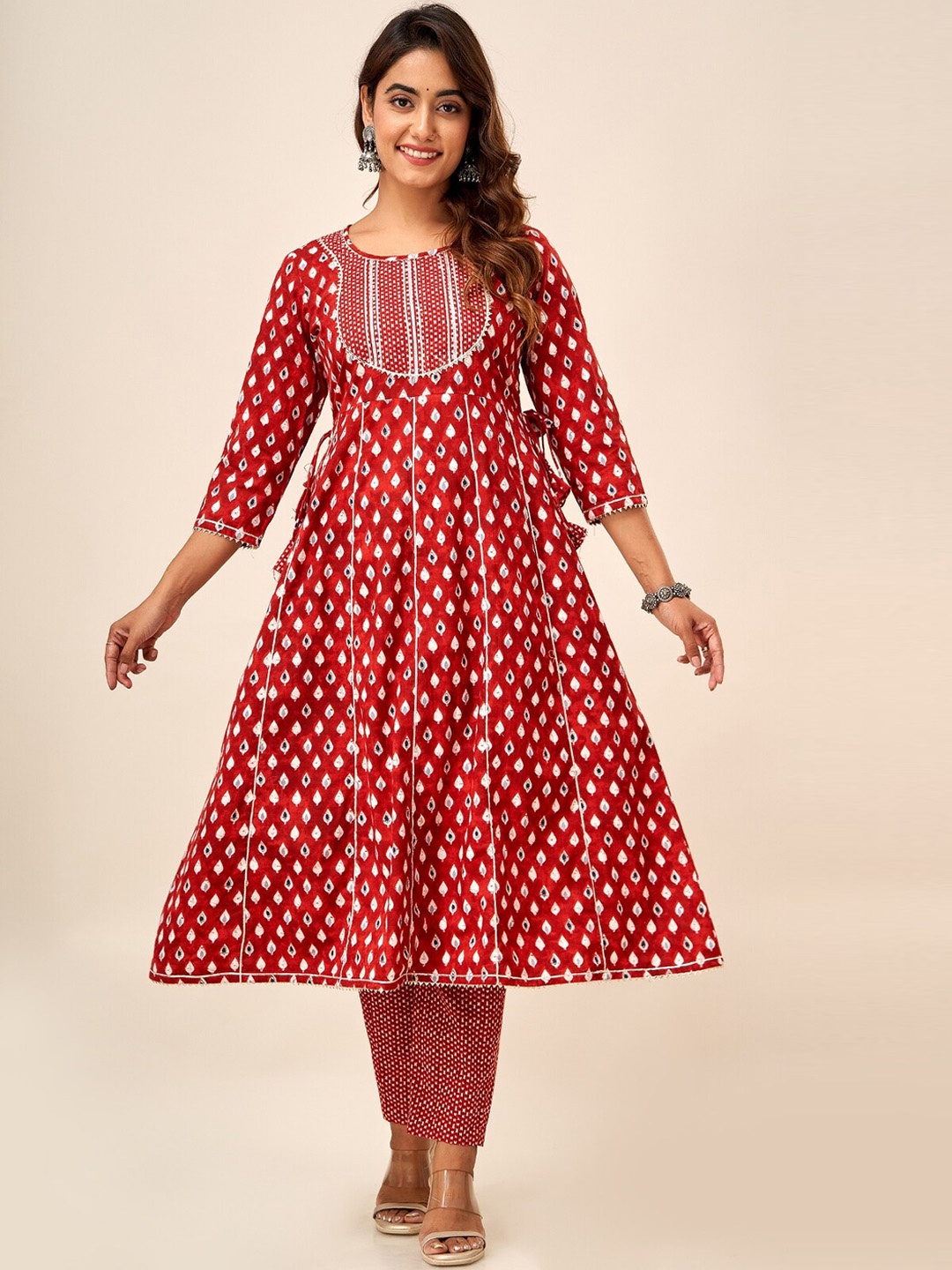 

SVARCHI Women Red Ethnic Motifs Printed Mirror Work Anarkali Kurta