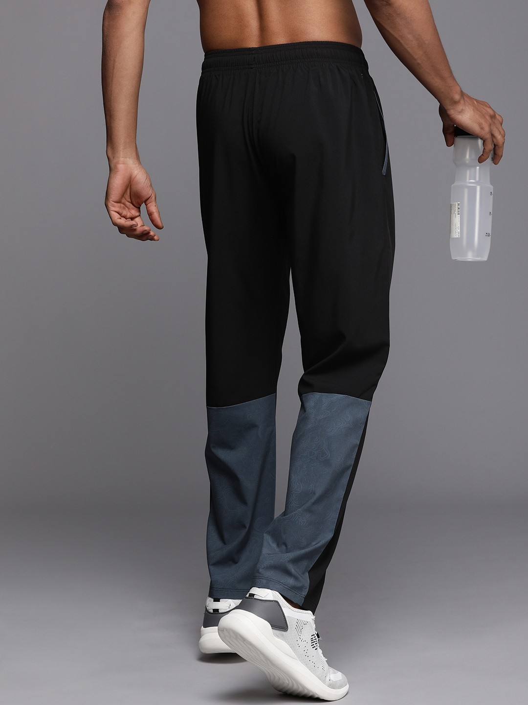 

HRX by Hrithik Roshan Men Self Design Rapid-Dry Training Track Pants, Black