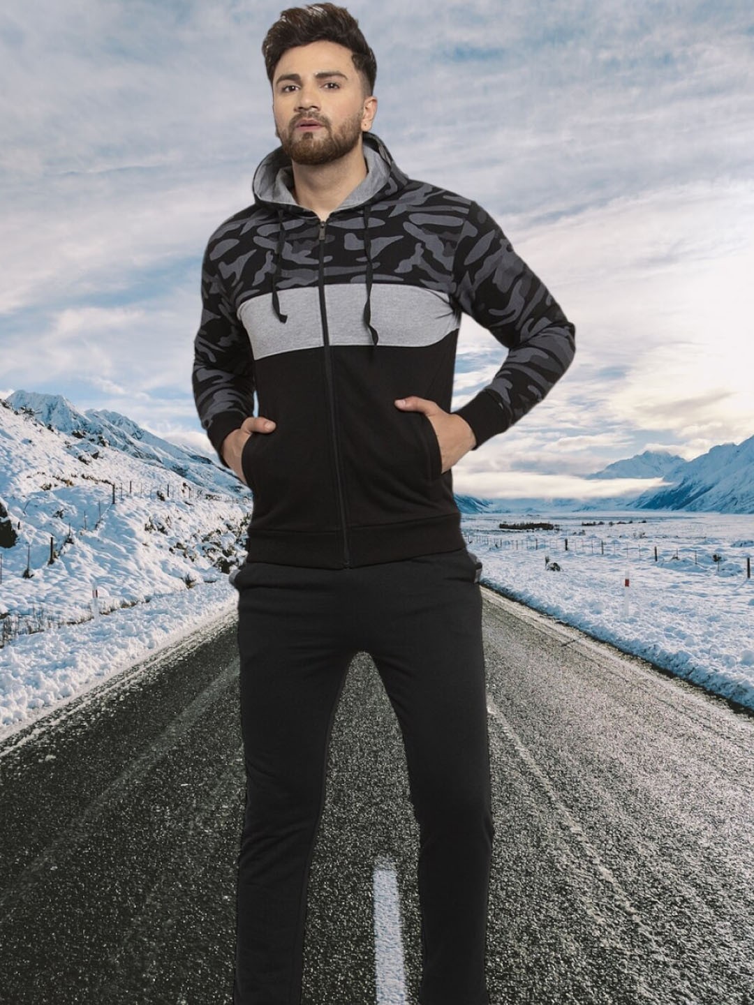 

WILD WEST Camouflage-Print Tracksuit, Black