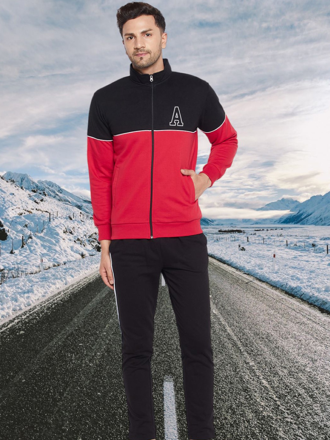 

WILD WEST Colourblocked Mock Collar Cotton Fleece Tracksuit, Red