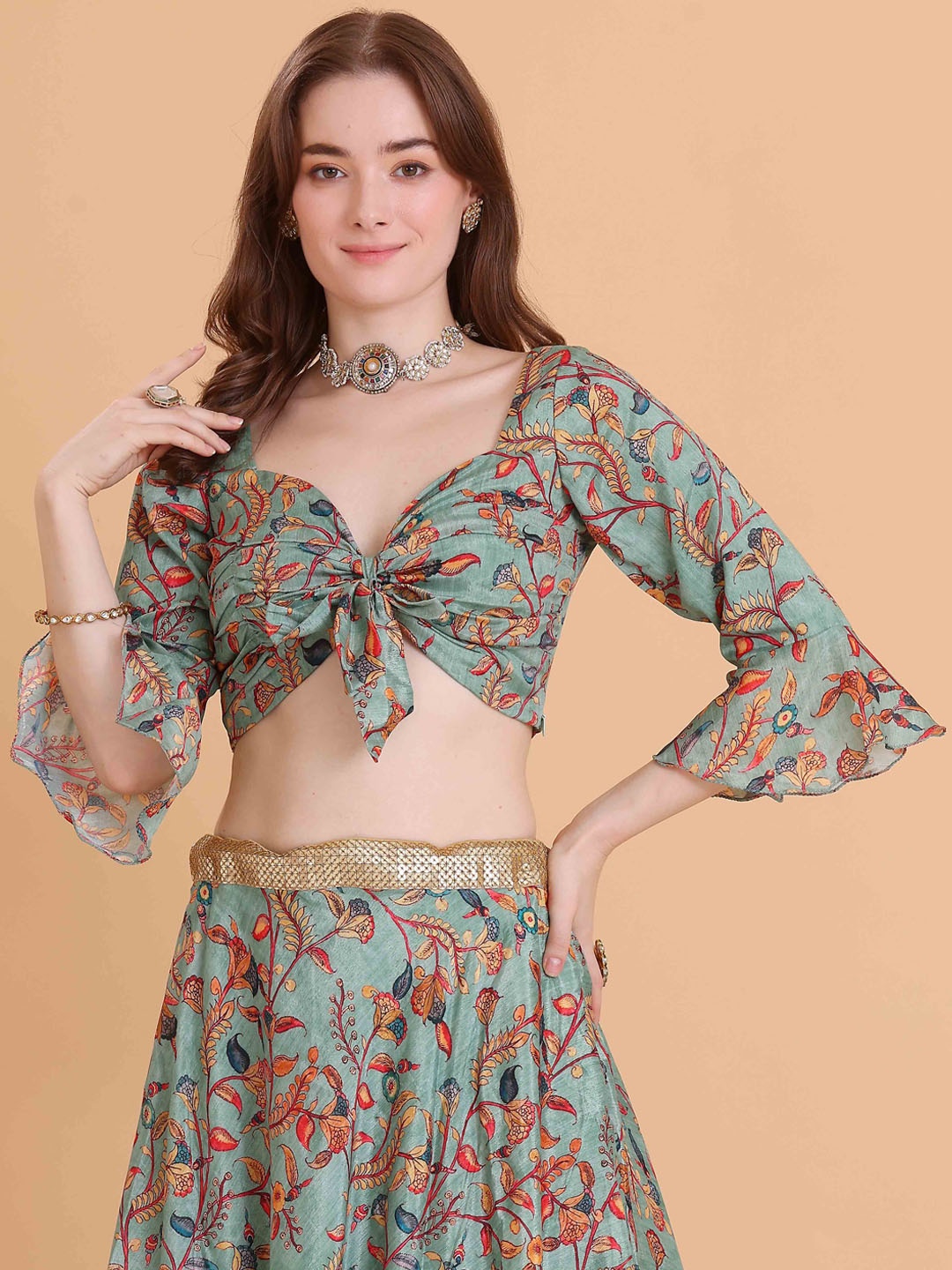 

Ethnovog Printed Saree Sweetheart Neck Blouse, Green