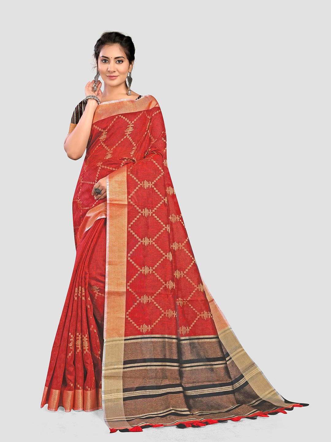 

KAJREE Geometric Embroidered Pure Linen Saree, Red