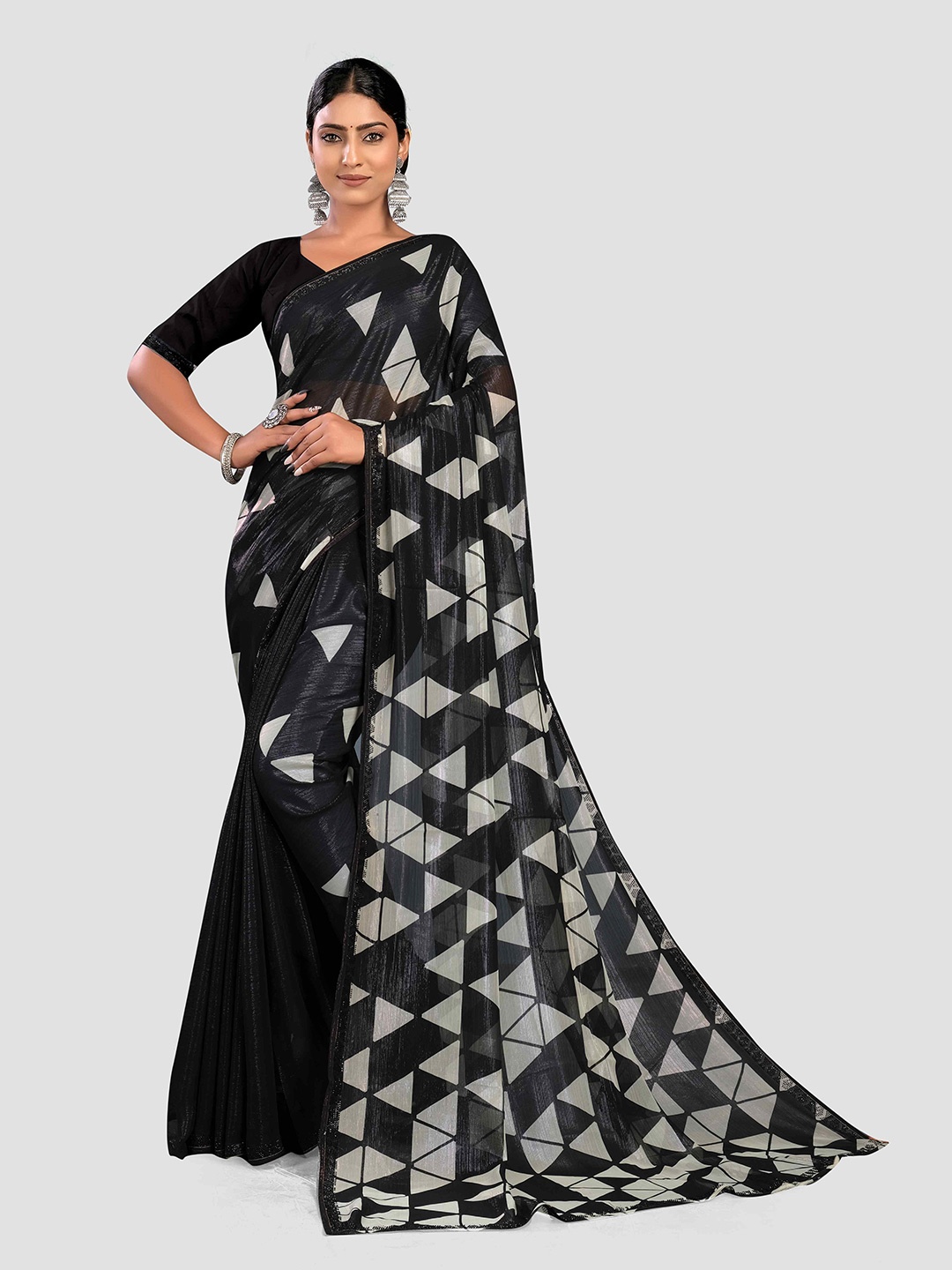 

KAJREE Geometric Printed Pure Chiffon Jamdani Saree, Black