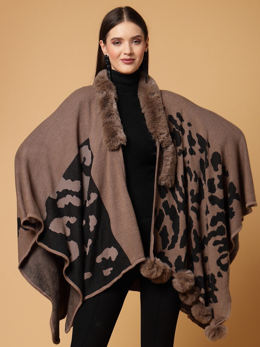 

Mafadeny Abstract Printed V-Neck Longline Poncho, Brown