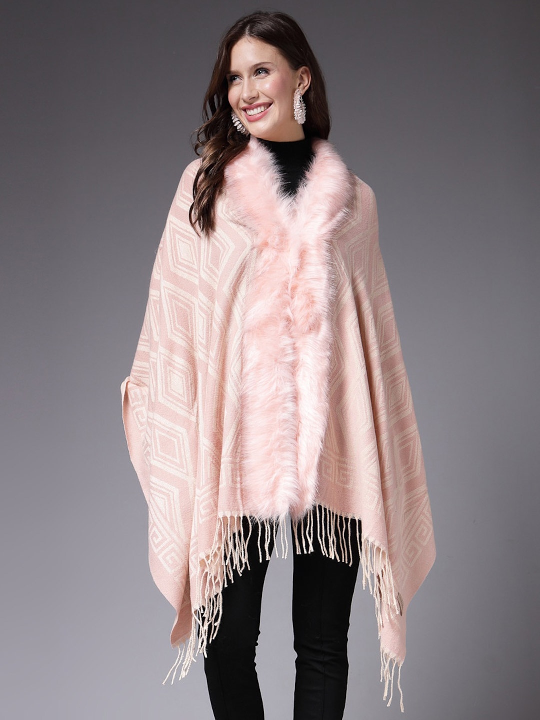

Mafadeny Checked V-Neck Three-Quarter Sleeves Fringed Poncho, Peach
