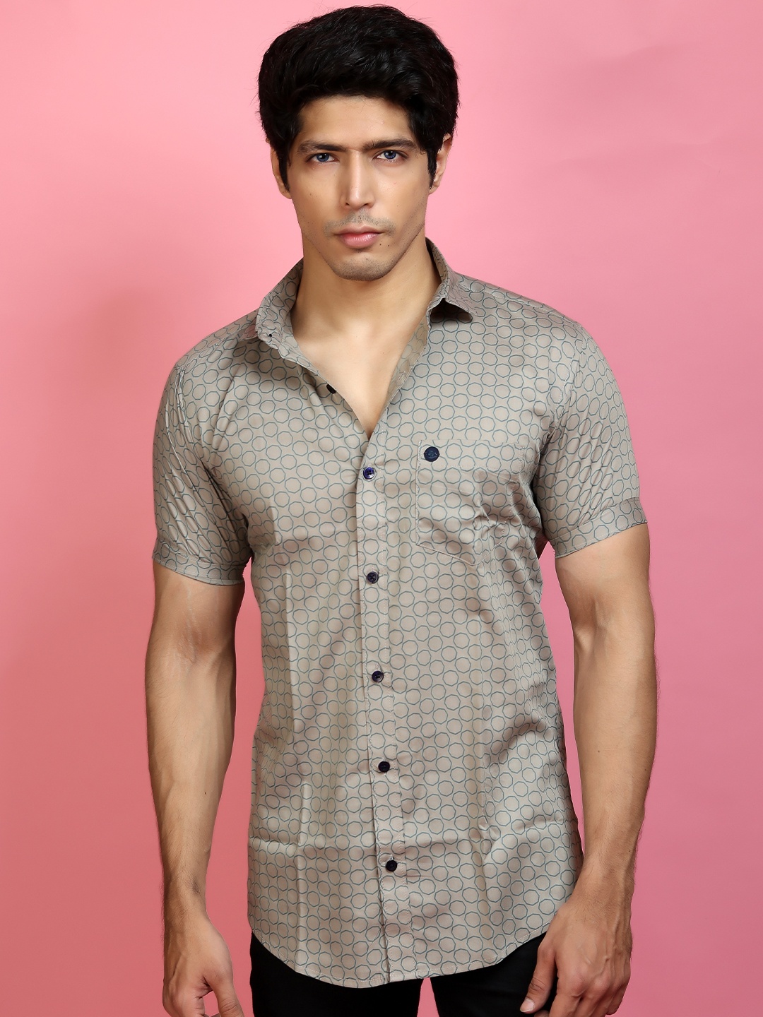 

INDIAN THREADS Brown India Slim Geometric Printed Cotton Casual Shirt