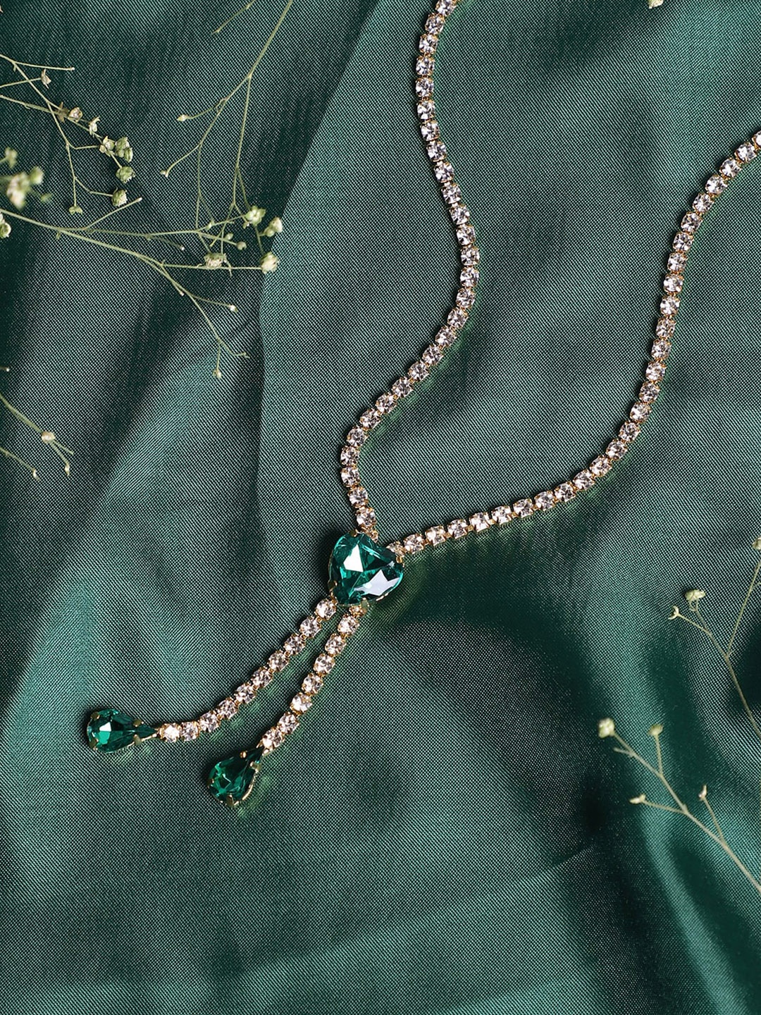 

SOHI Silver Plated Artificial Stones Minimal Necklace, Gold
