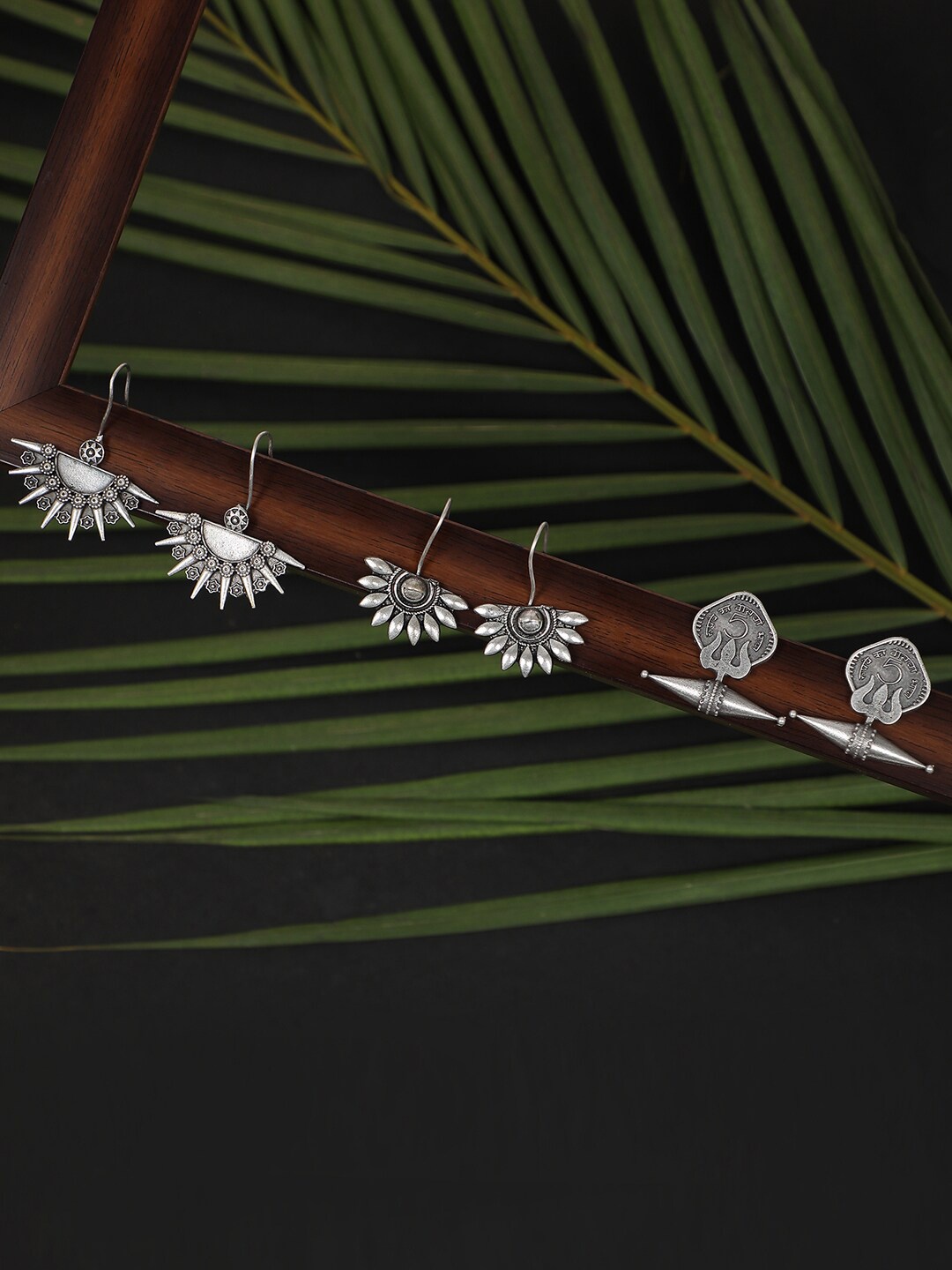 

SOHI Pack of 3 Silver-Plated Crescent Shaped Oxidised Drop Earrings