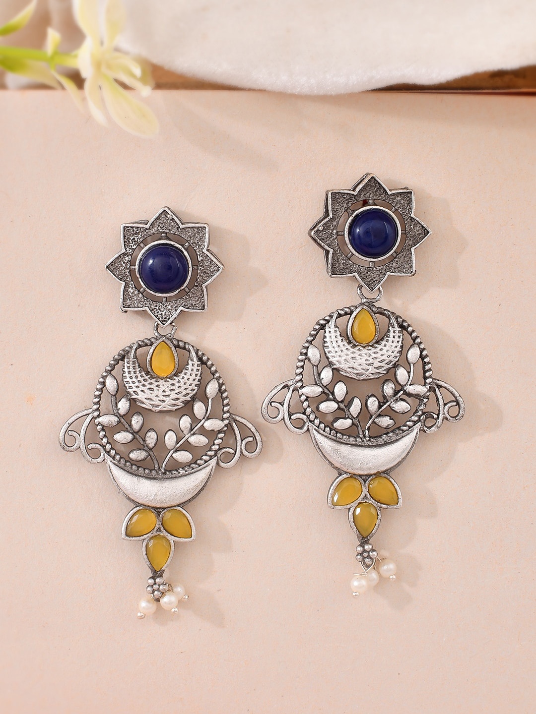 

DASTOOR Silver-Plated Contemporary Oxidised Drop Earrings